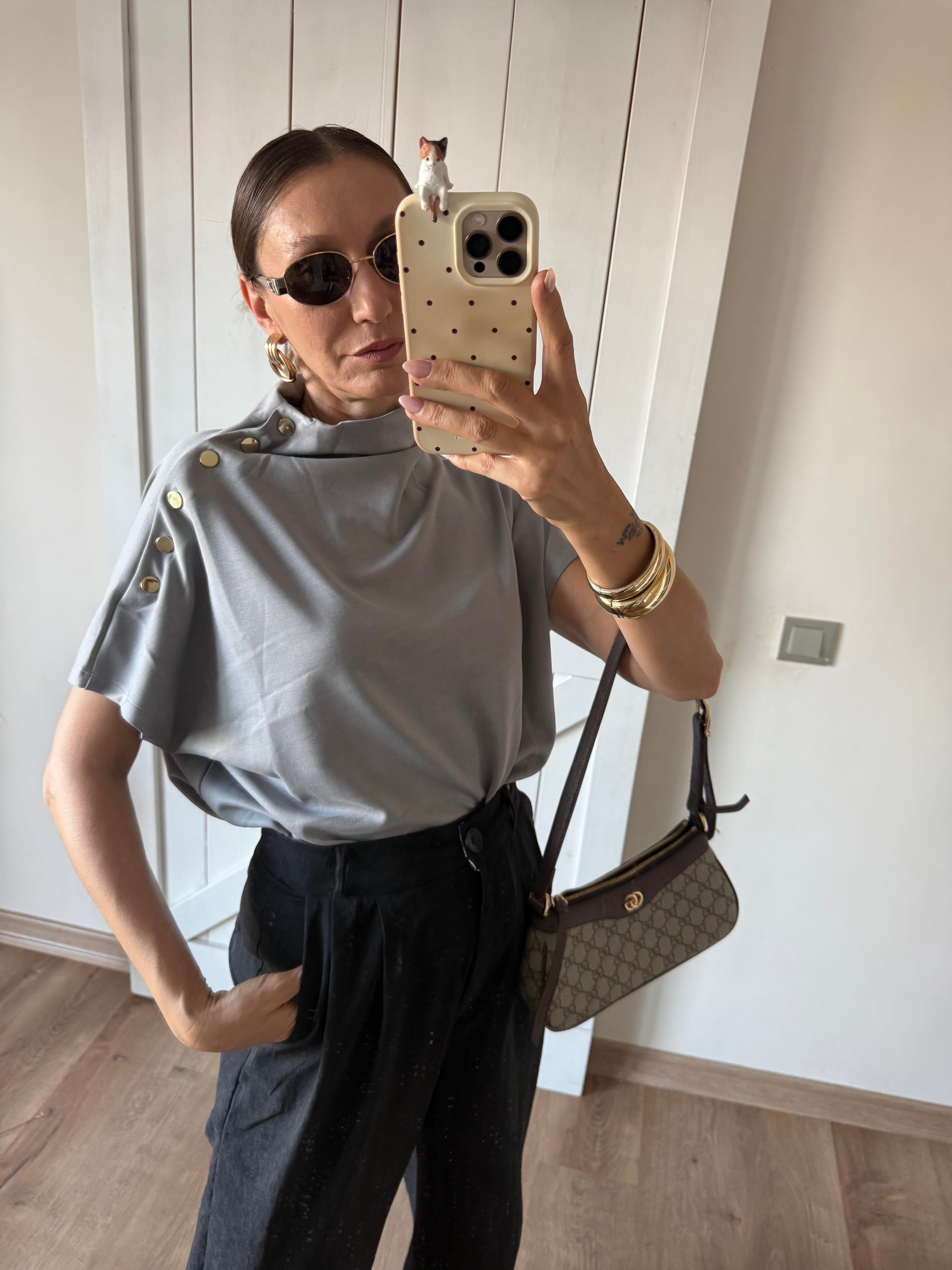 Çıtçıt Detaylı Gri Bluz