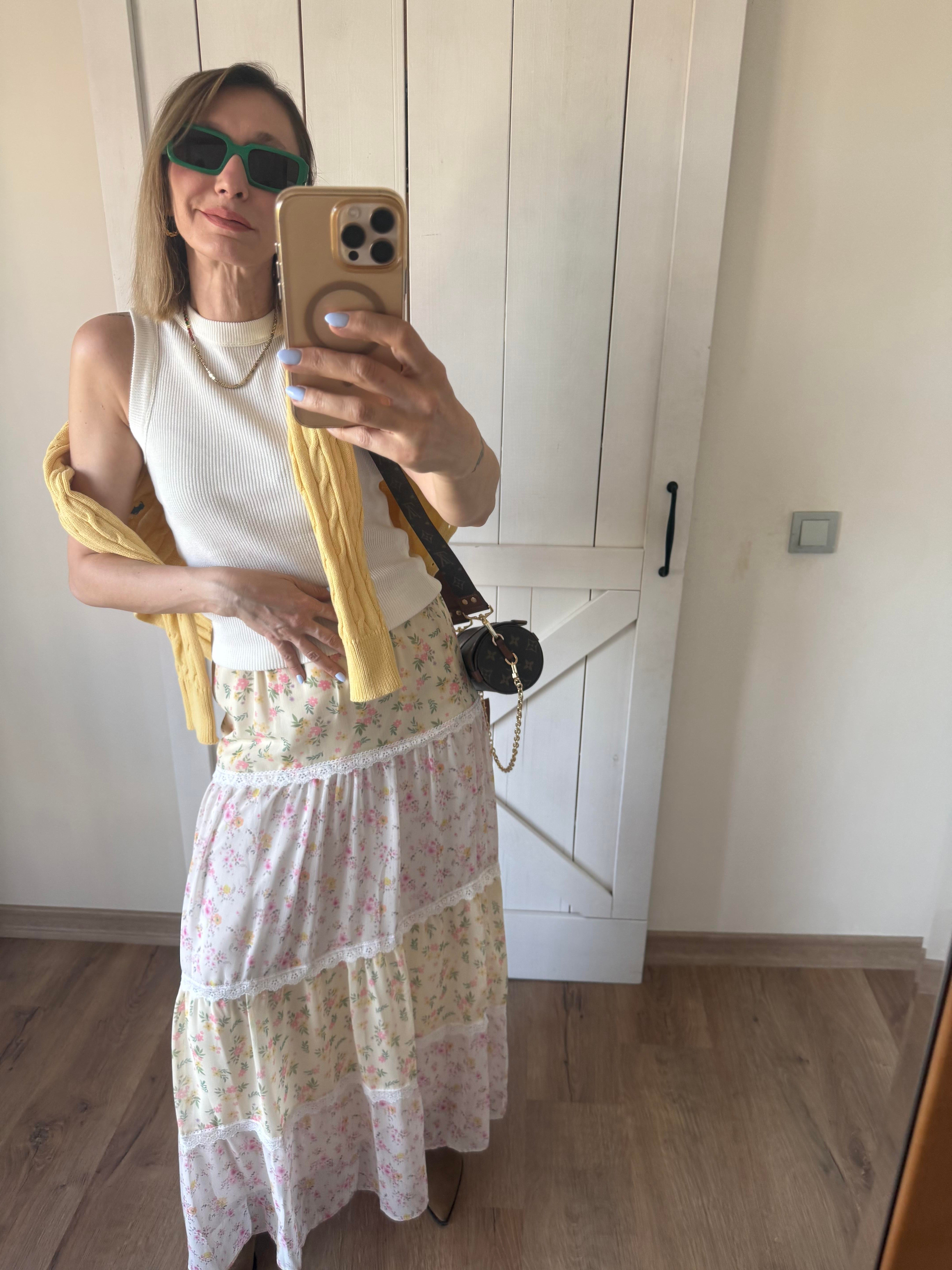 Dantel Detaylı Katlı Etek