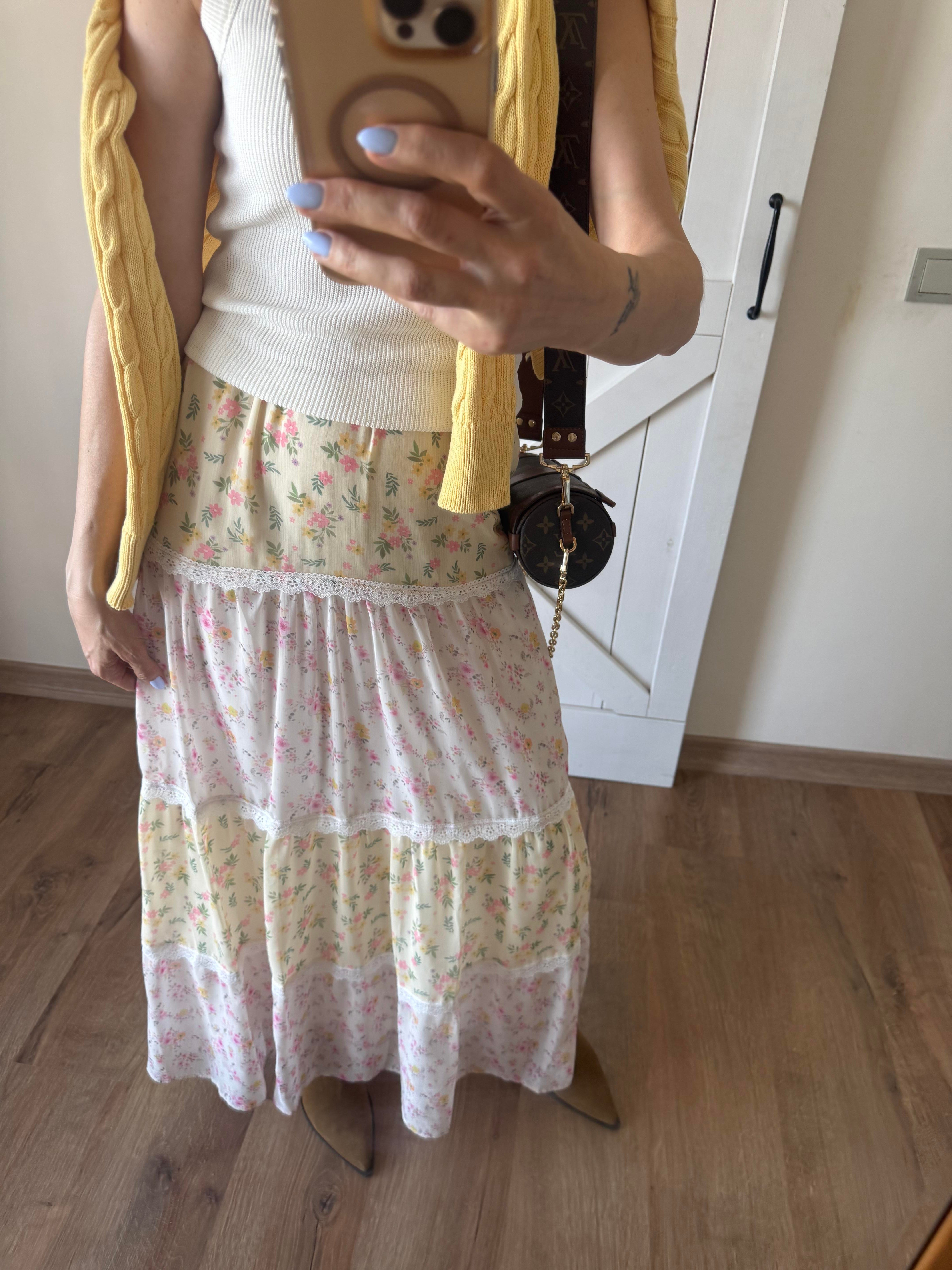 Dantel Detaylı Katlı Etek