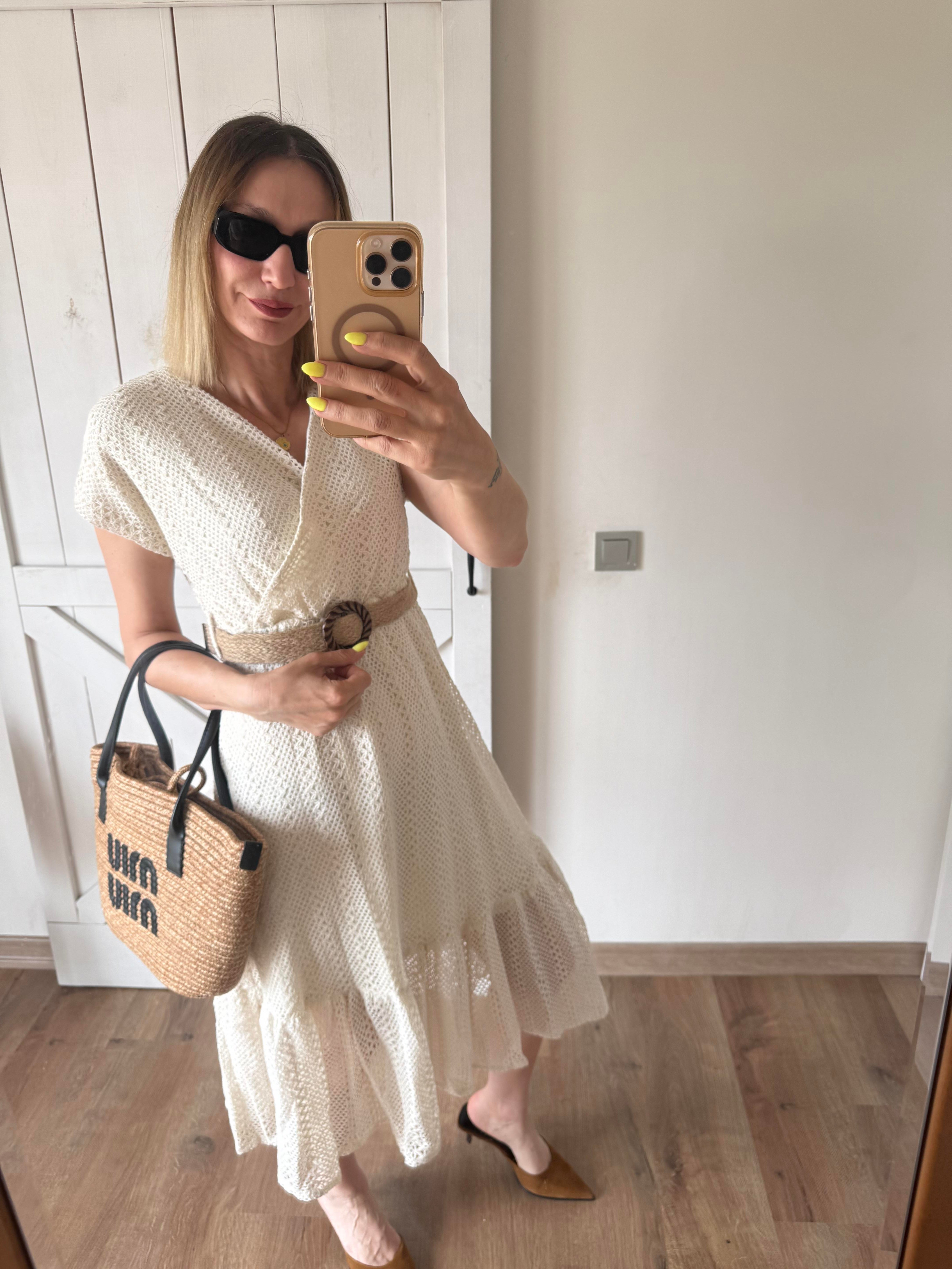 Dantel Ekru Kemerli Elbise