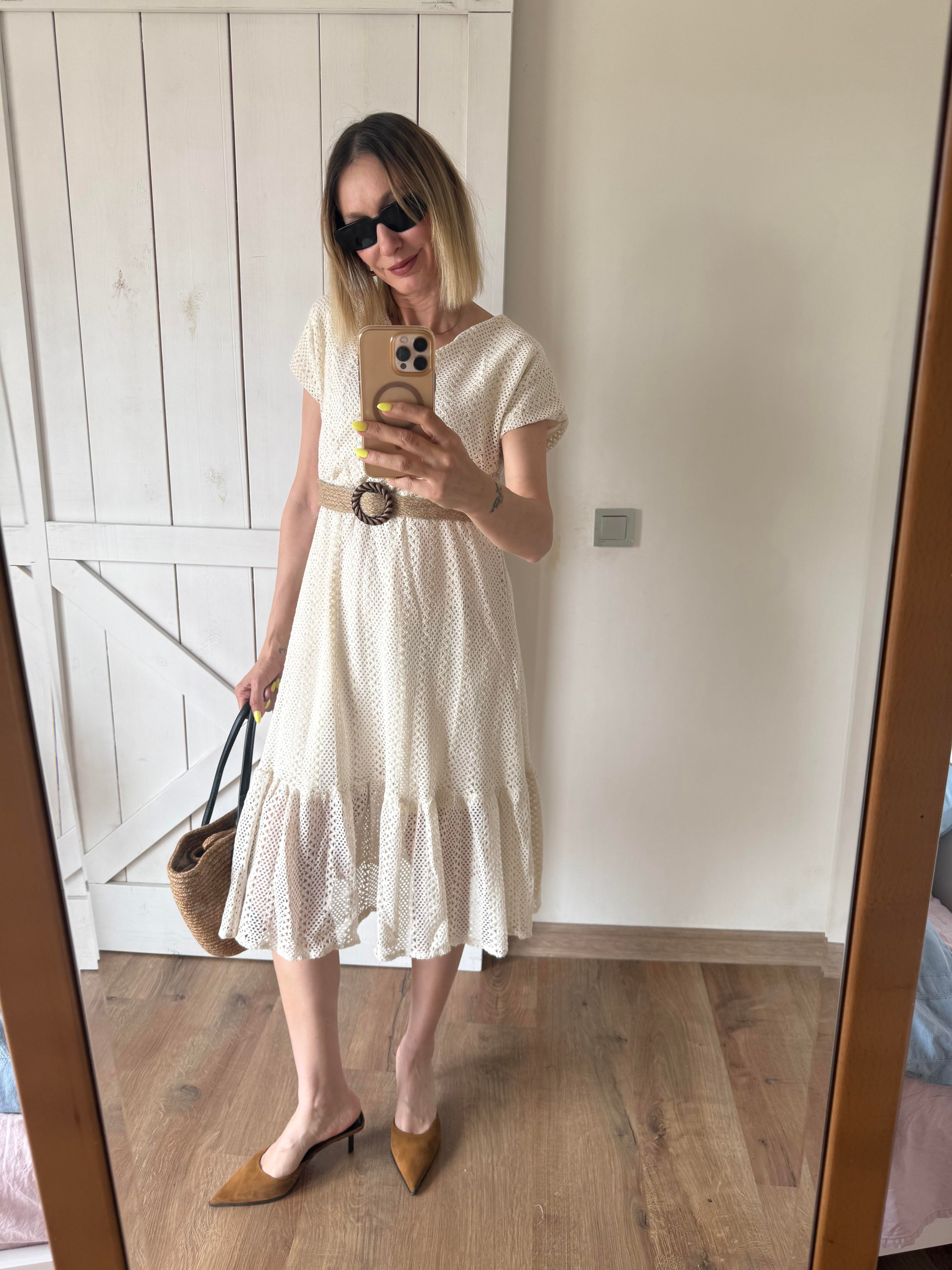 Dantel Ekru Kemerli Elbise