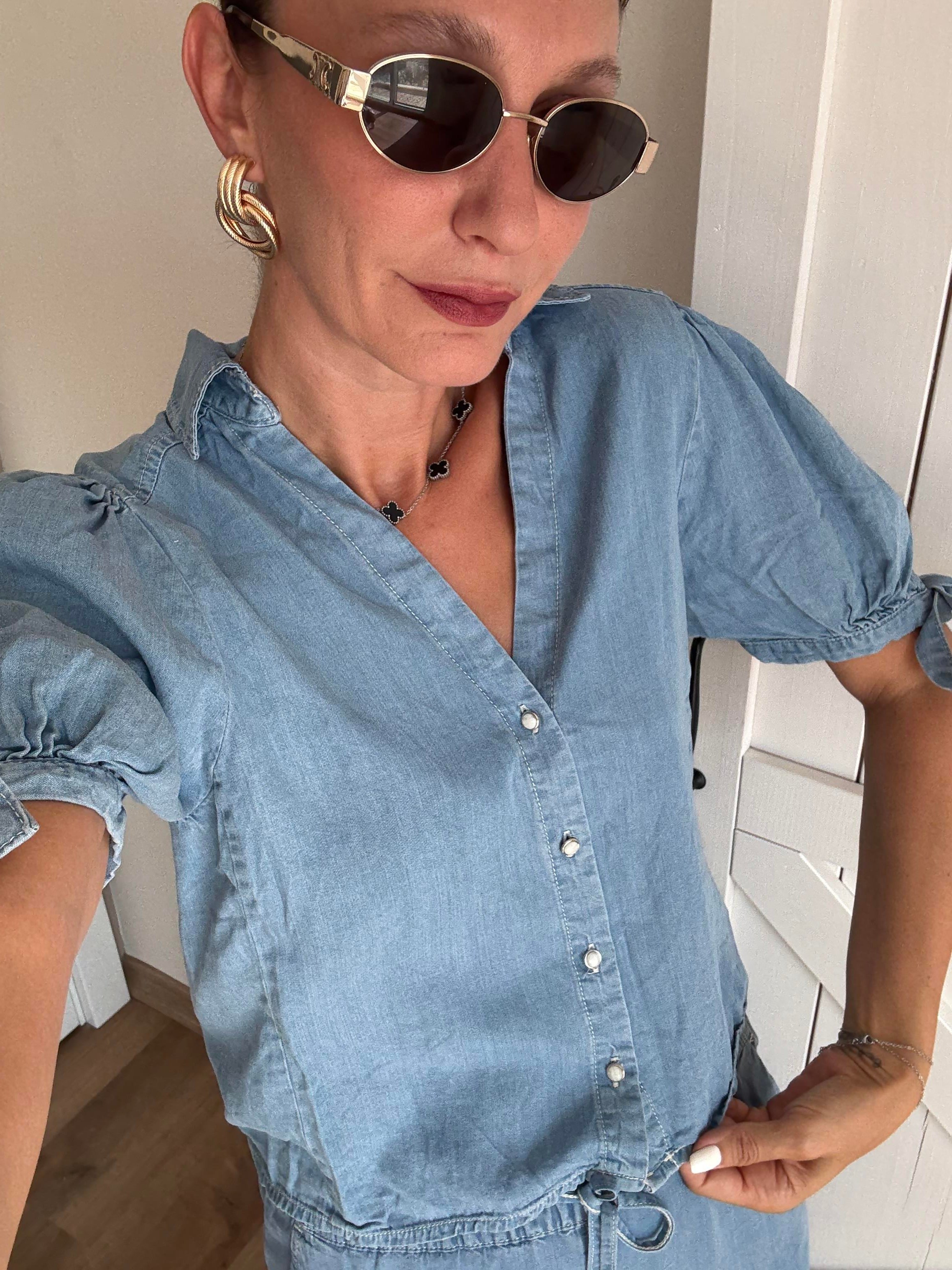 Denim Görünümlü Fiyonk Gömlek