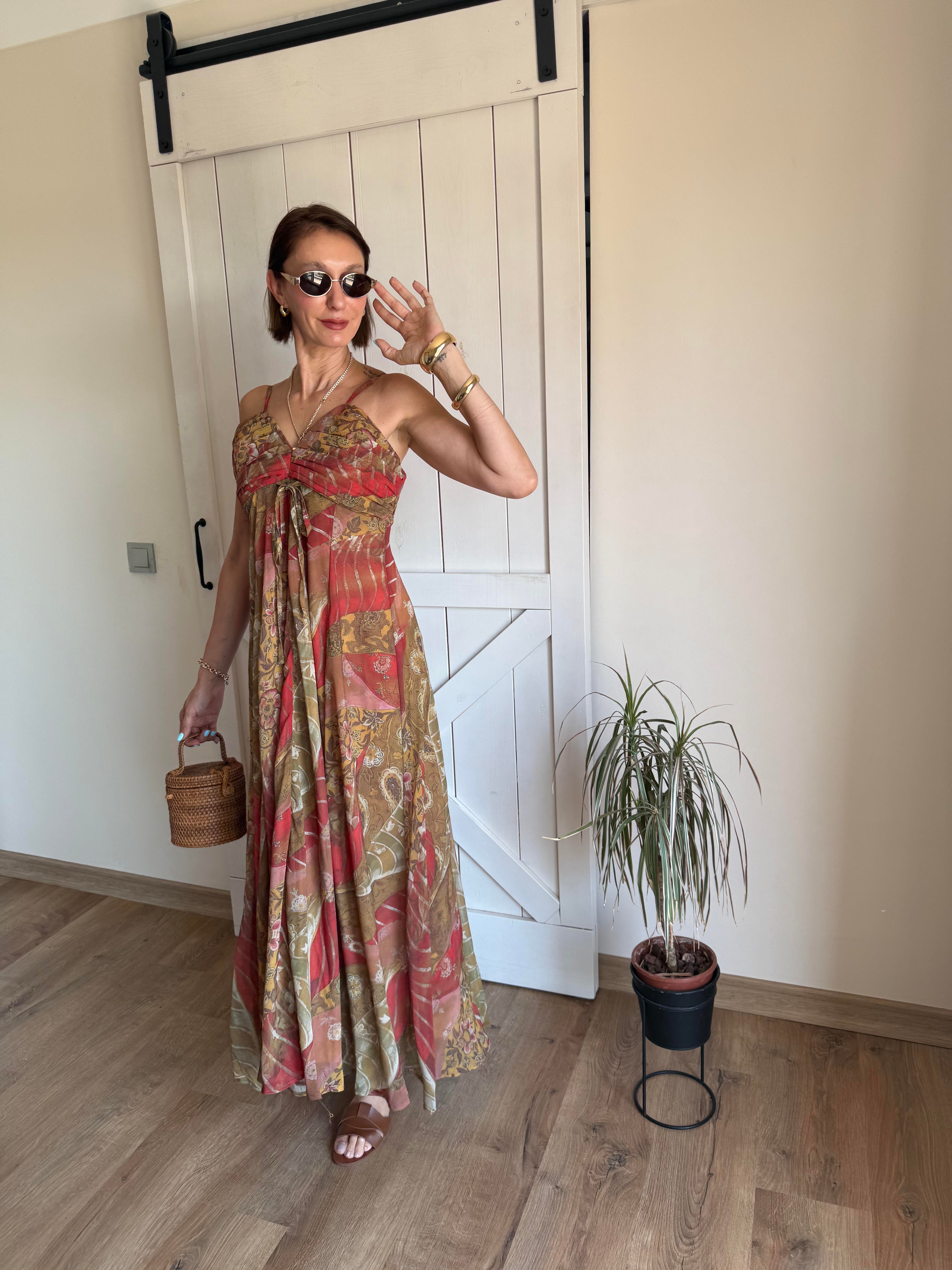 Desenli Gipeli Uzun Elbise