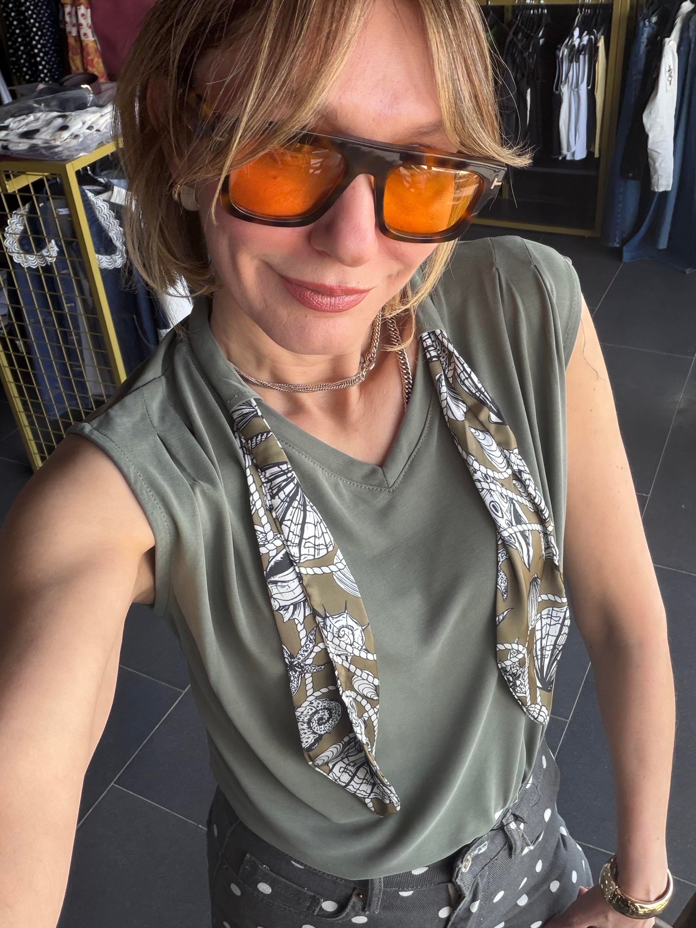 Diena Fularlı Çağla Tshirt