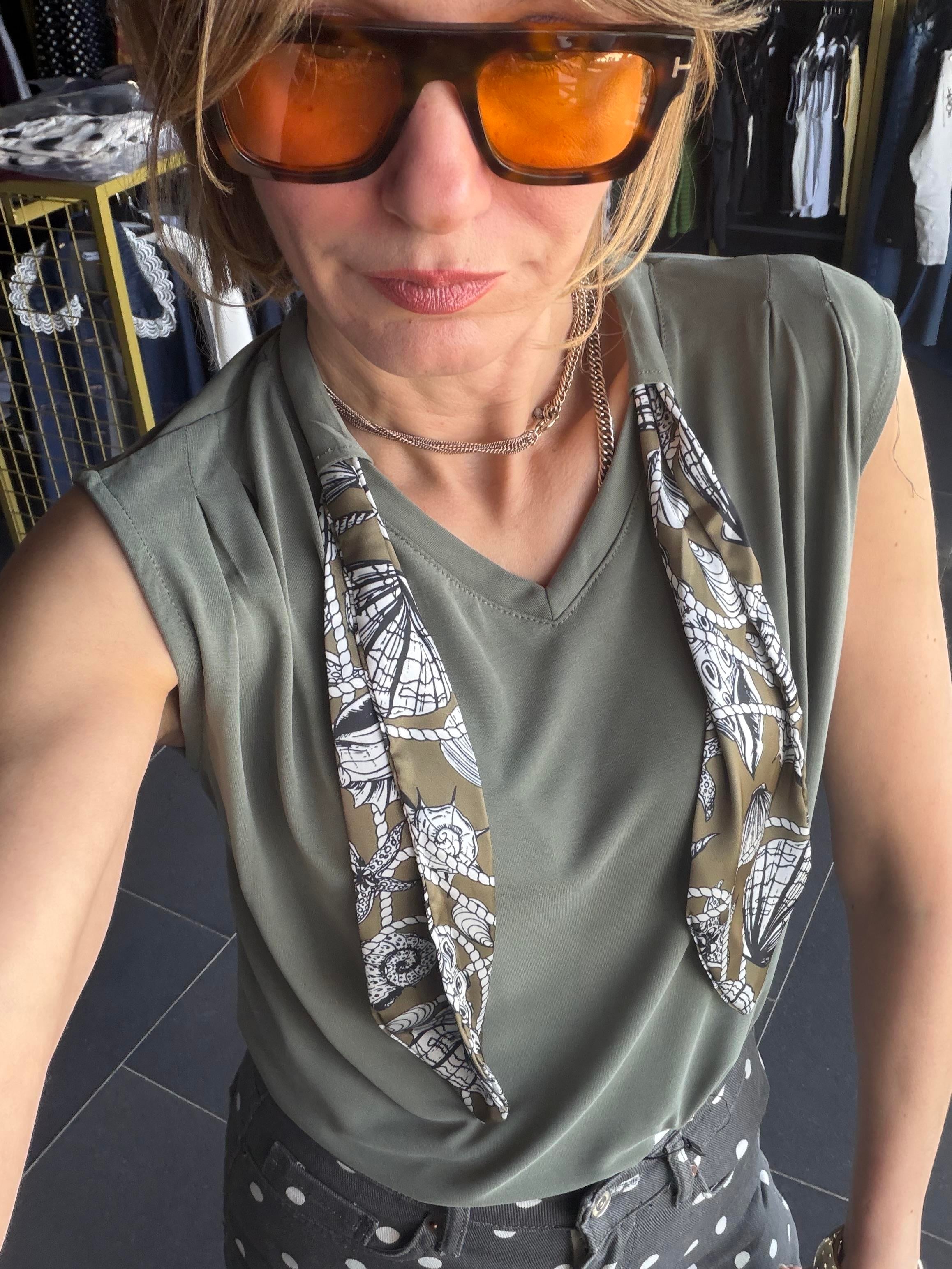 Diena Fularlı Çağla Tshirt