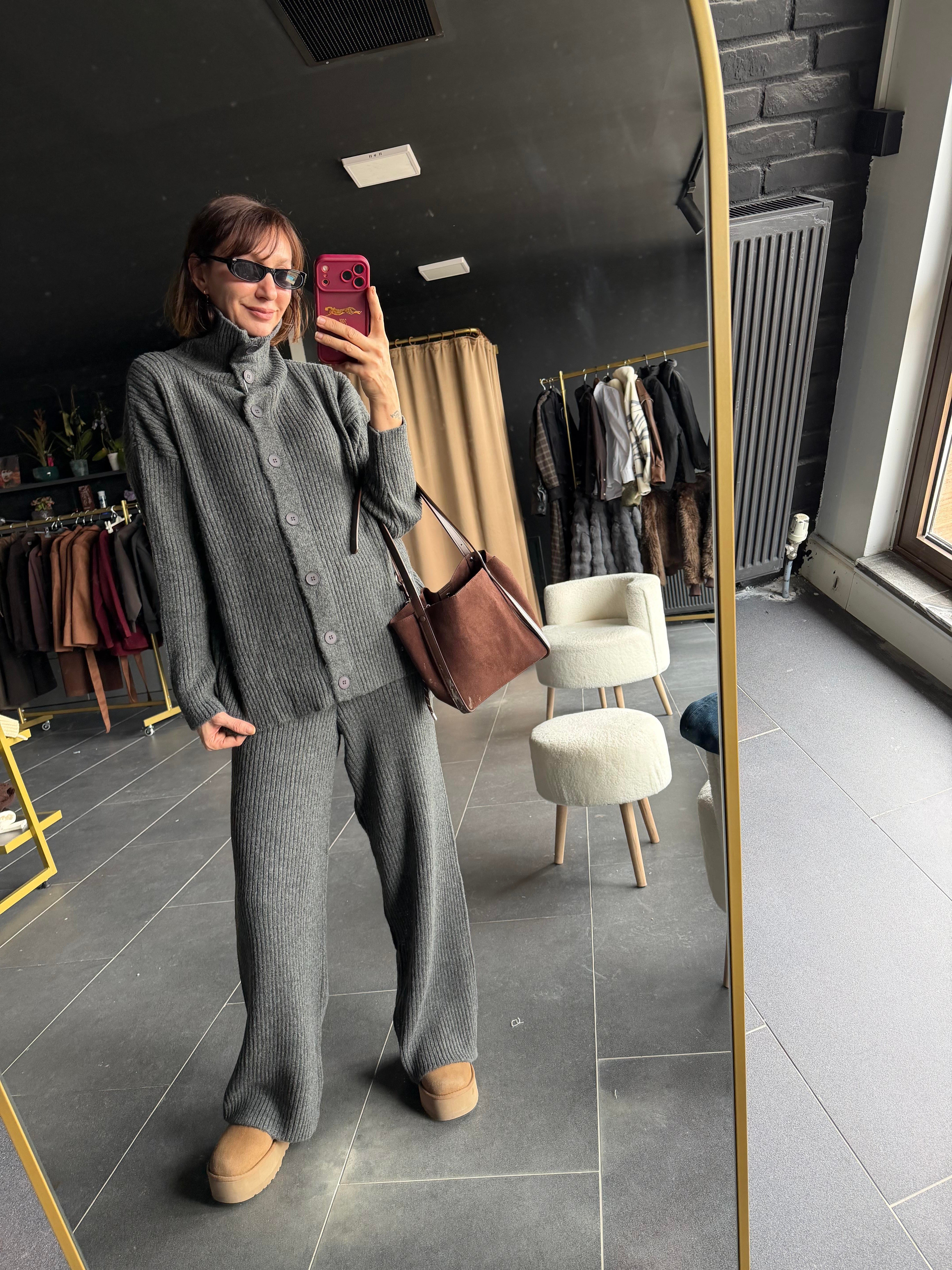 Dik Yaka Düğmeli Triko Takım Antrasit