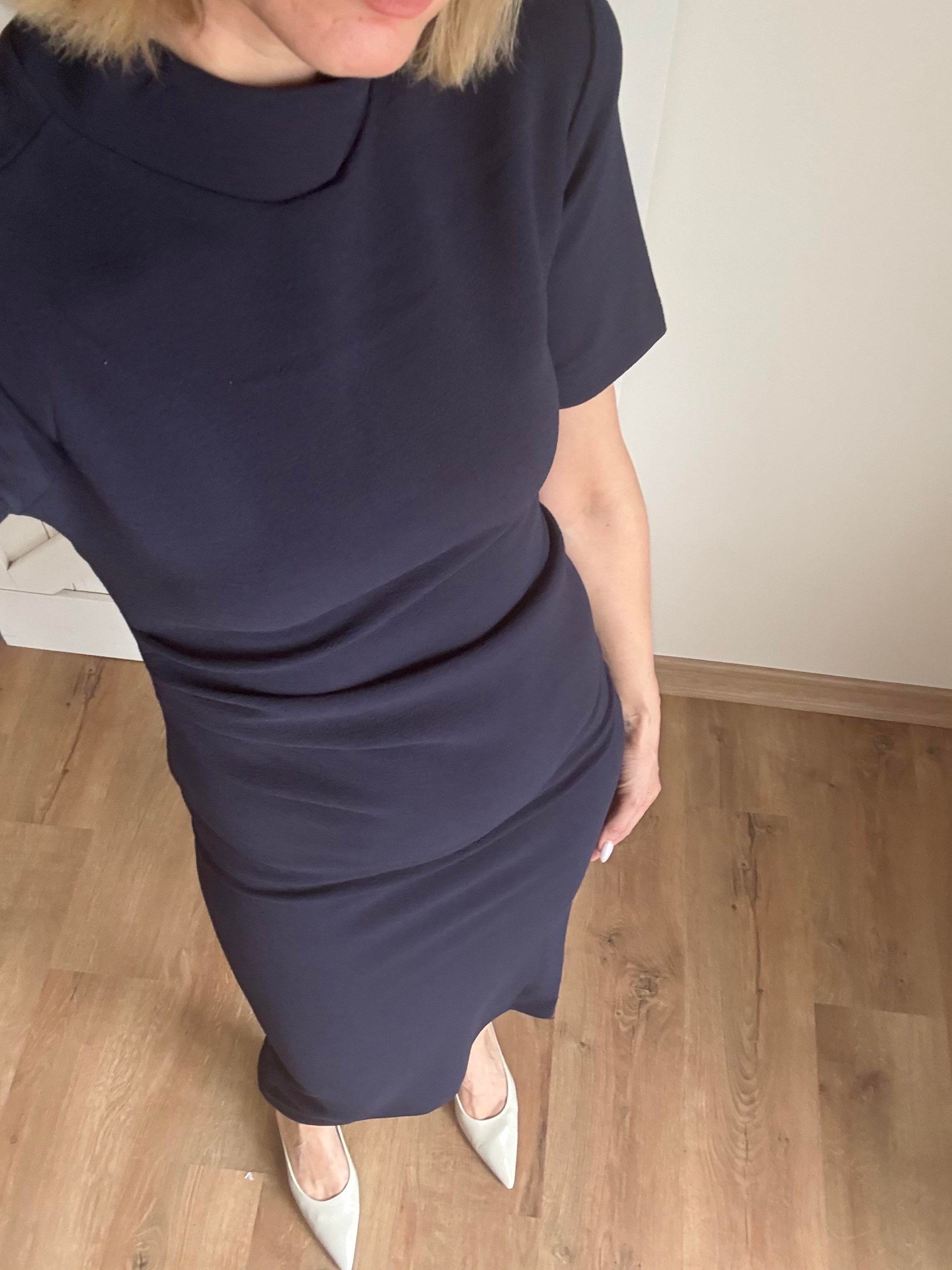 Dik Yaka Lacivert Hafif Drapeli Elbise