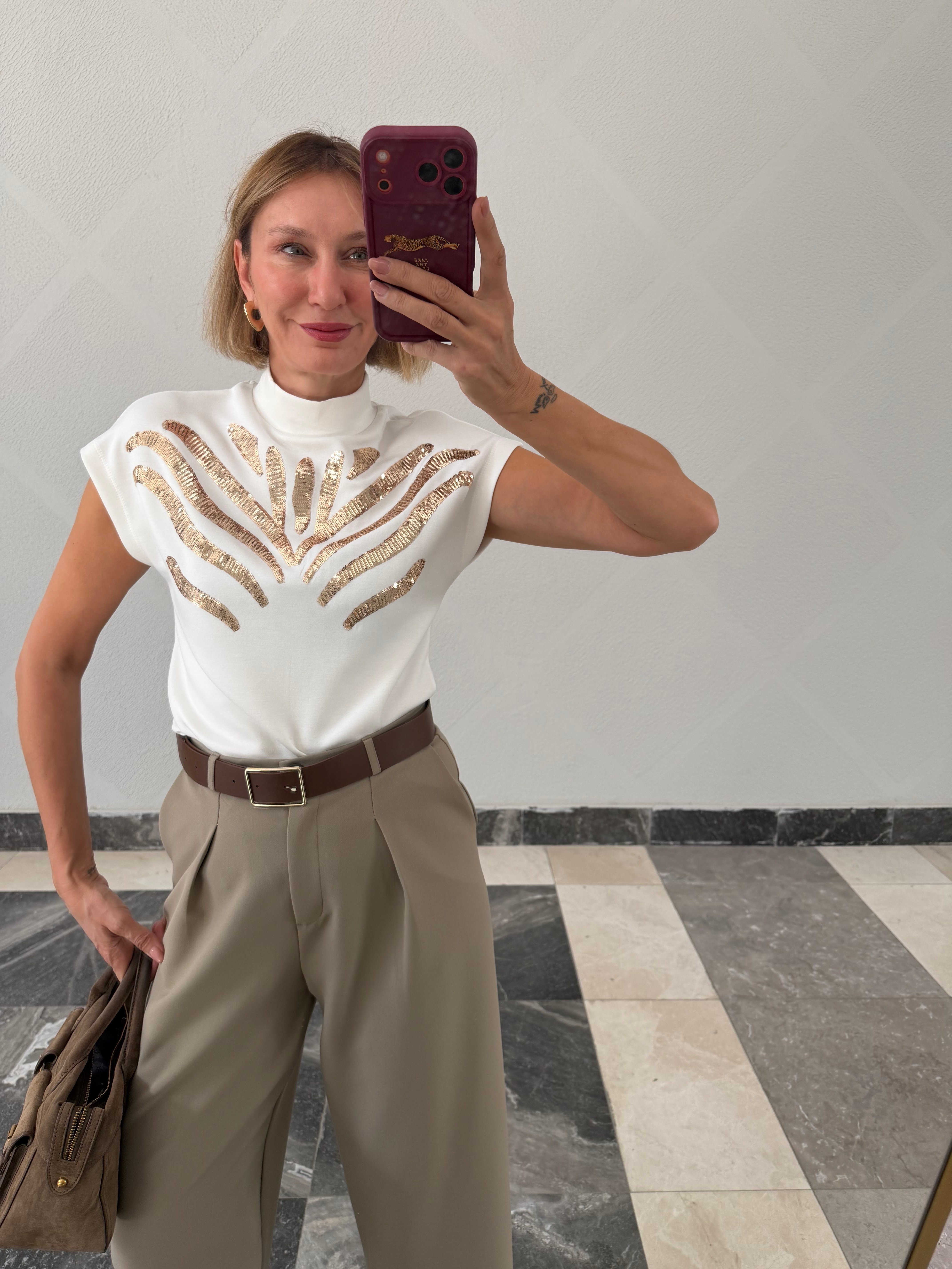 Dik Yaka Work Pul Detaylı Nefis Tshirt