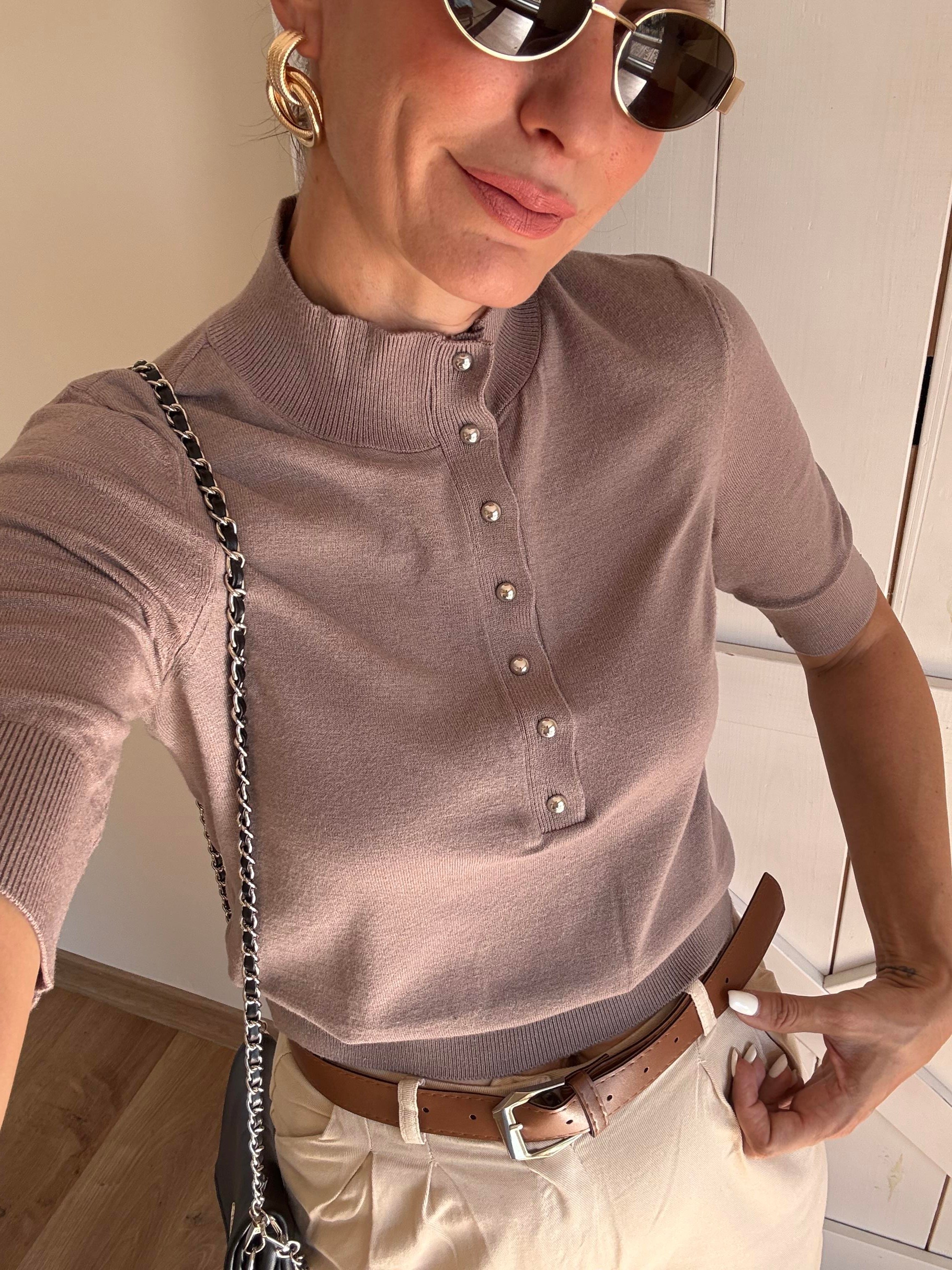 Düğmeli Dik Yaka Pek Yol Bluz