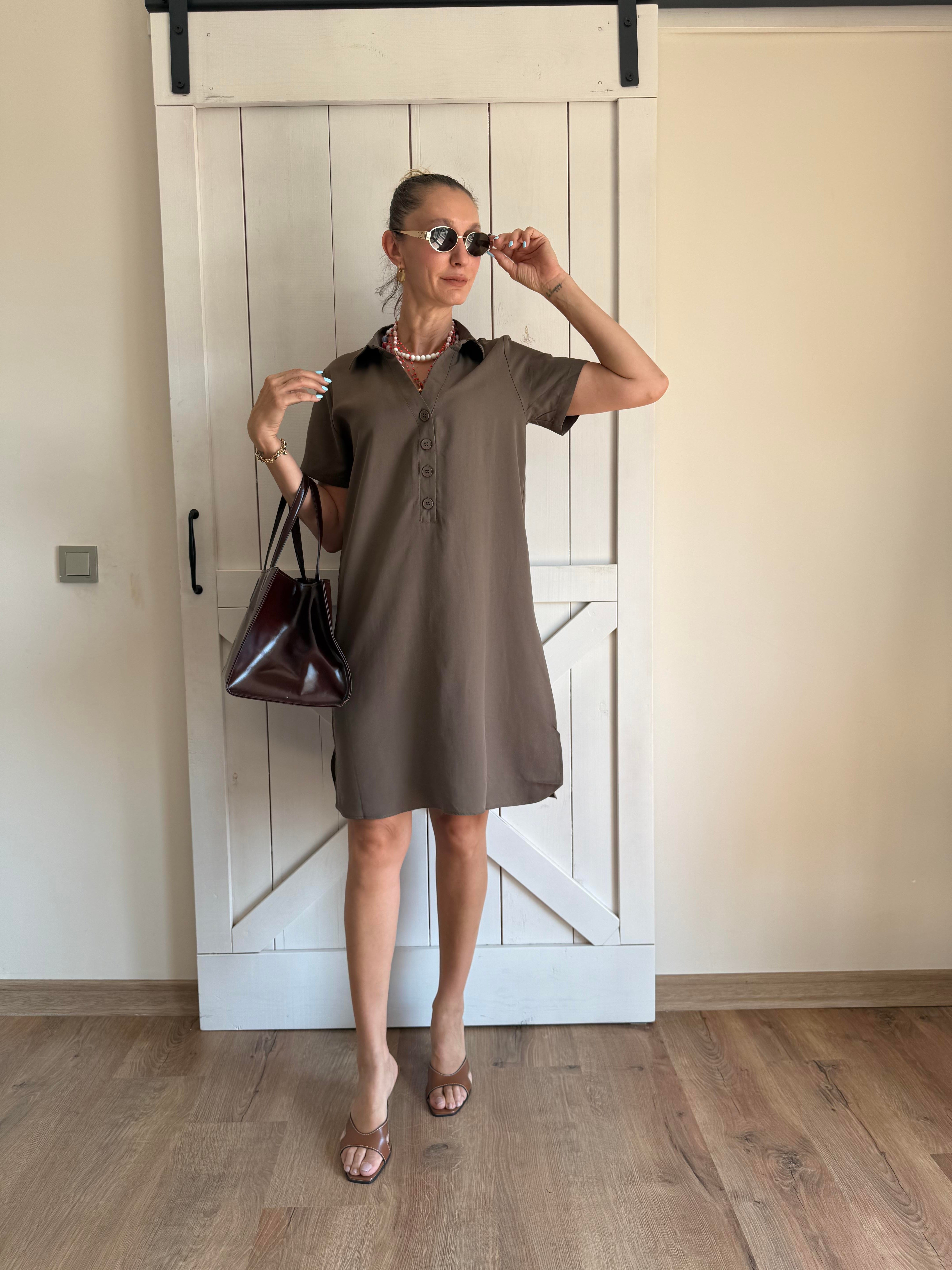 Düğmeli Midi Elbise