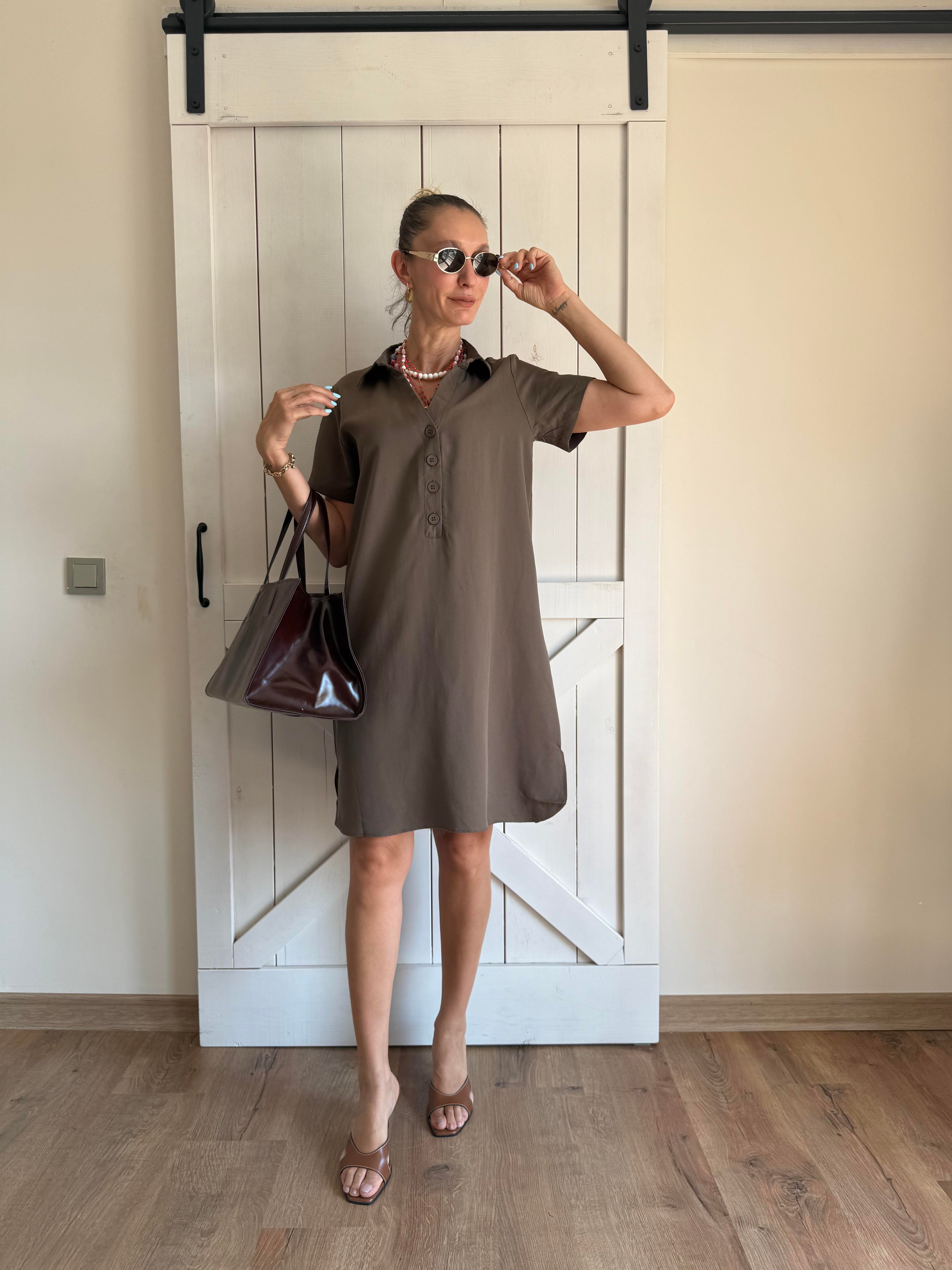 Düğmeli Midi Elbise