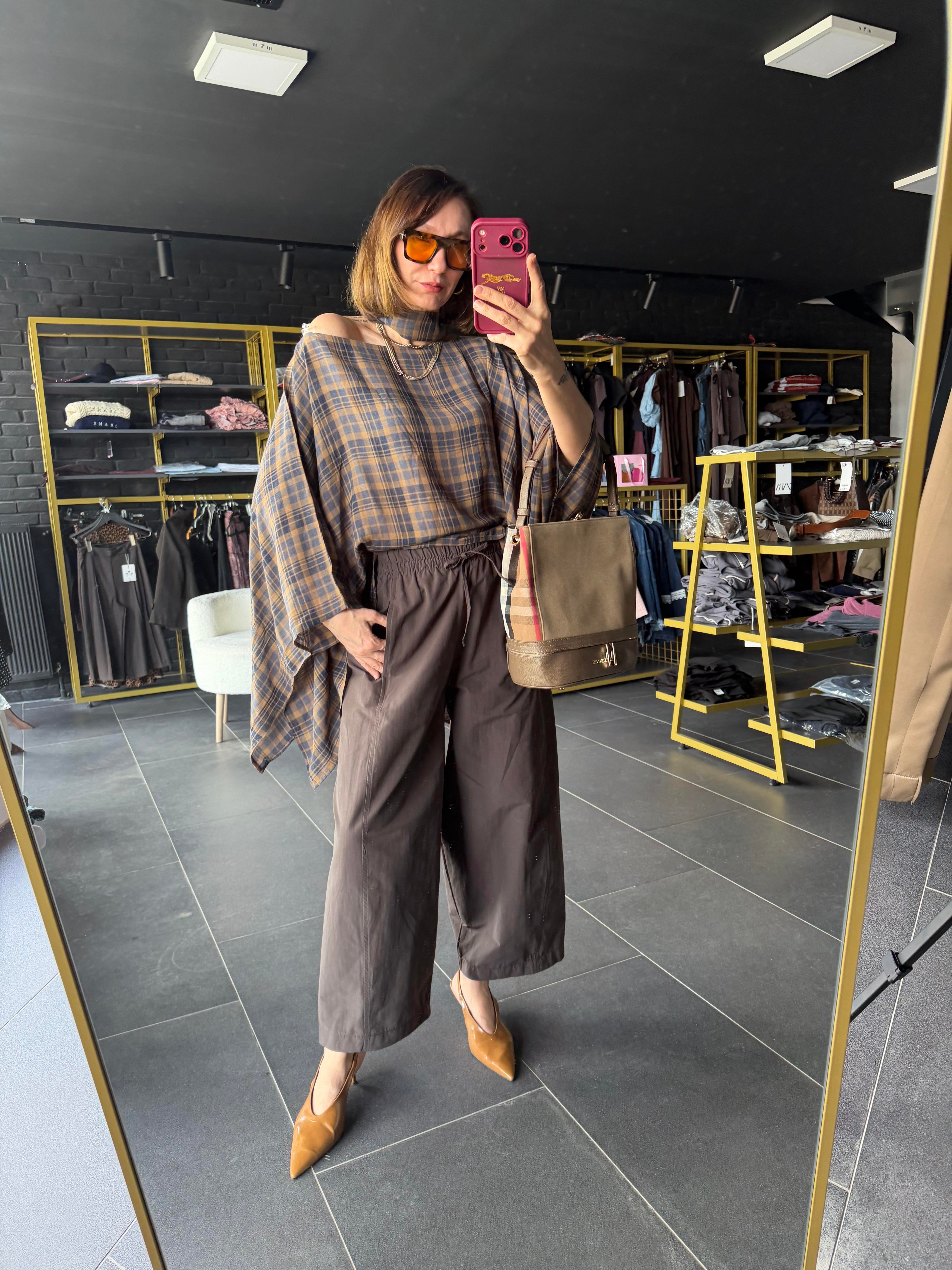 Ekoseli Fularlı Panço