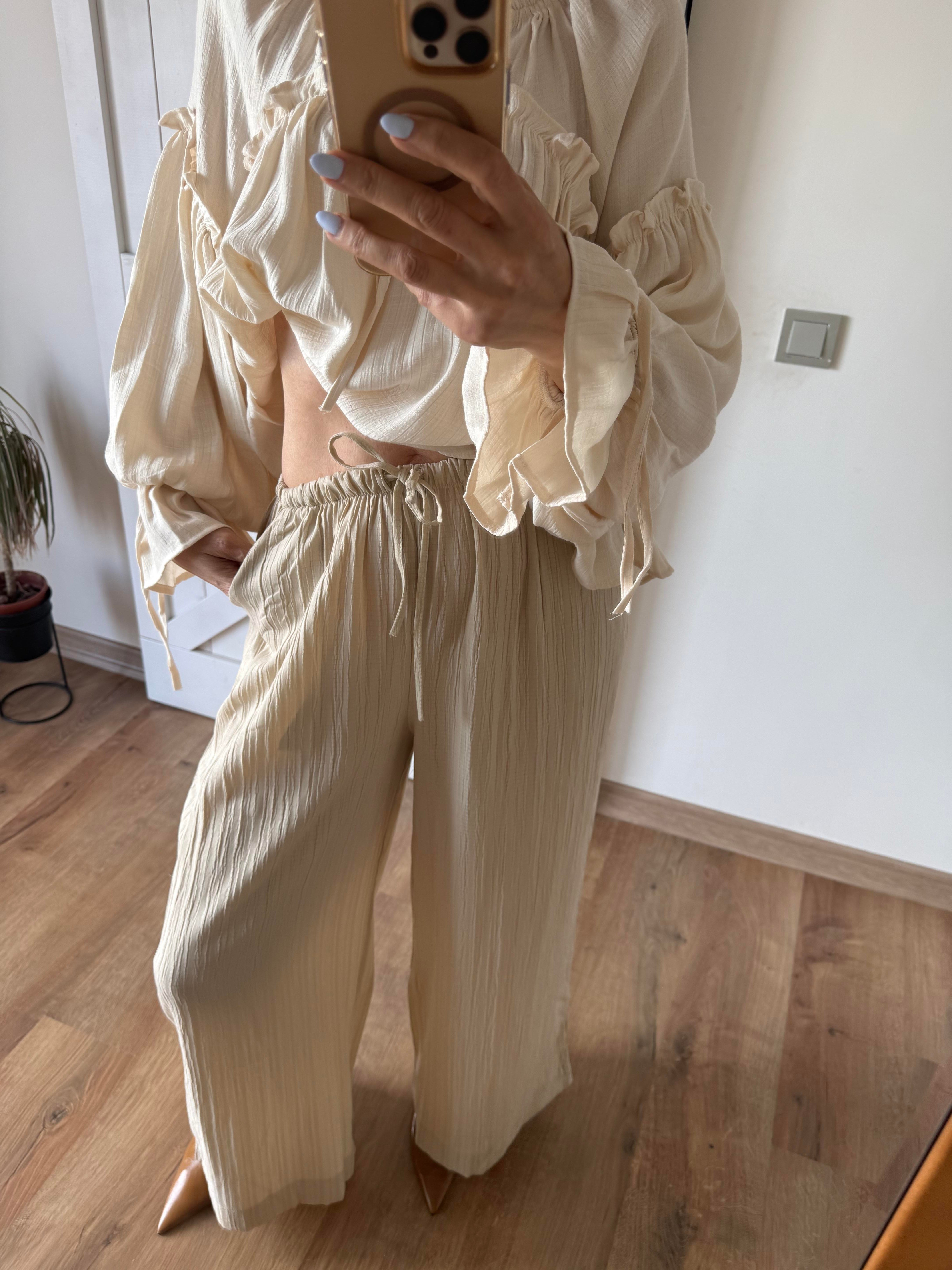 Ekru Bel Bağcıklı Geniş Paça Gofre Pantolon