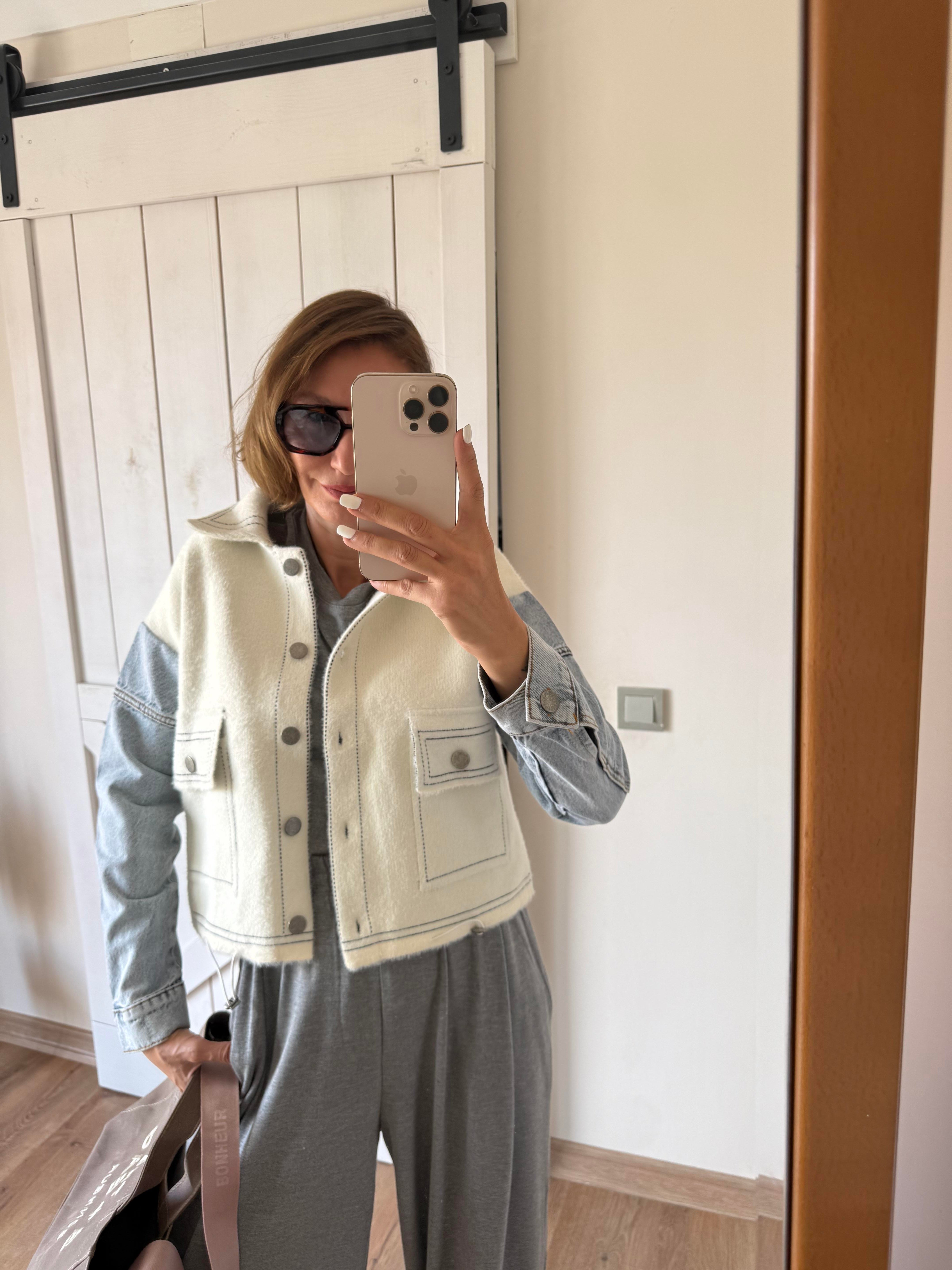 Ekru Denim Detaylı Ceket