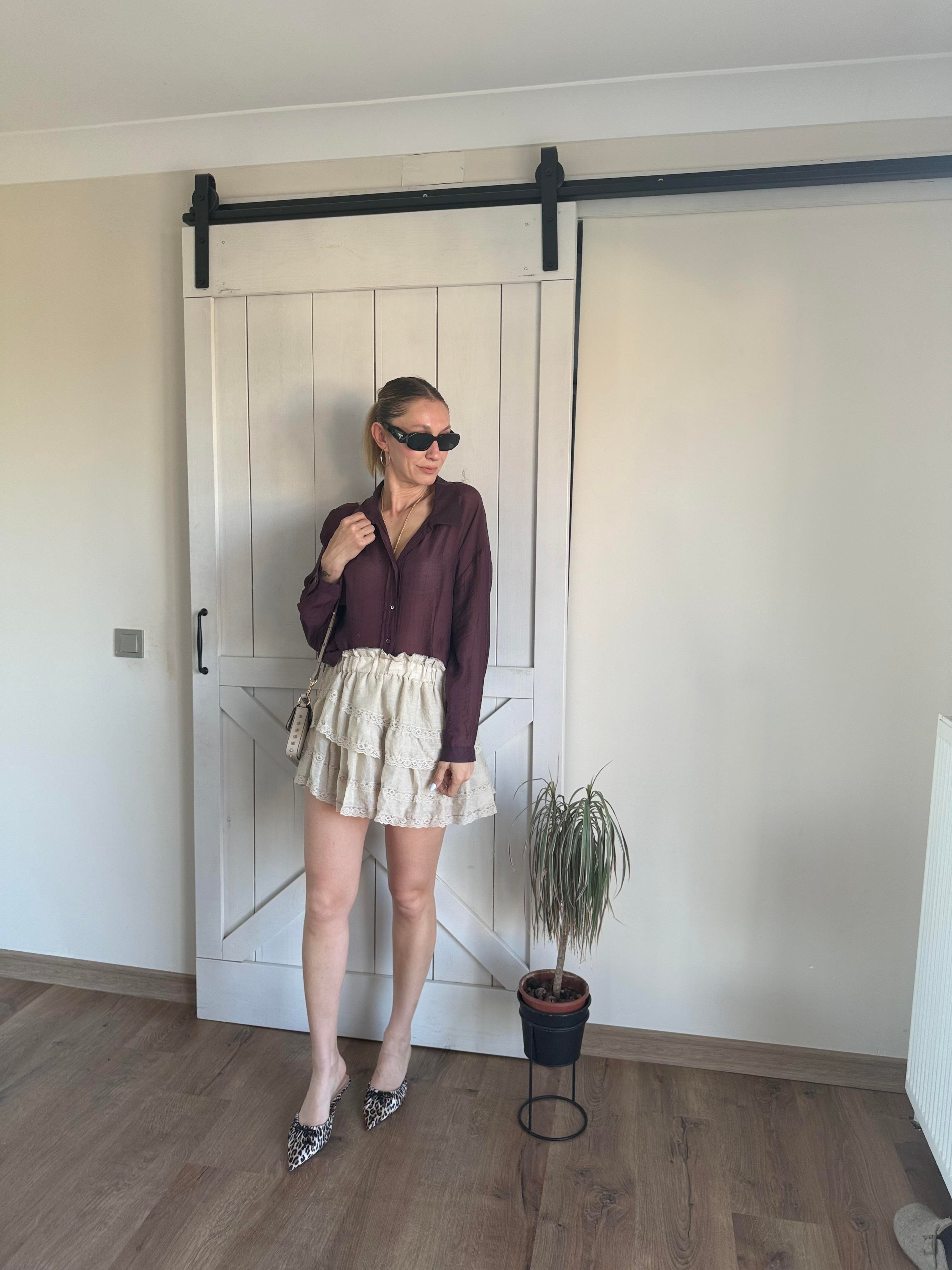 Ekru Katlı Dantel Mini Etek