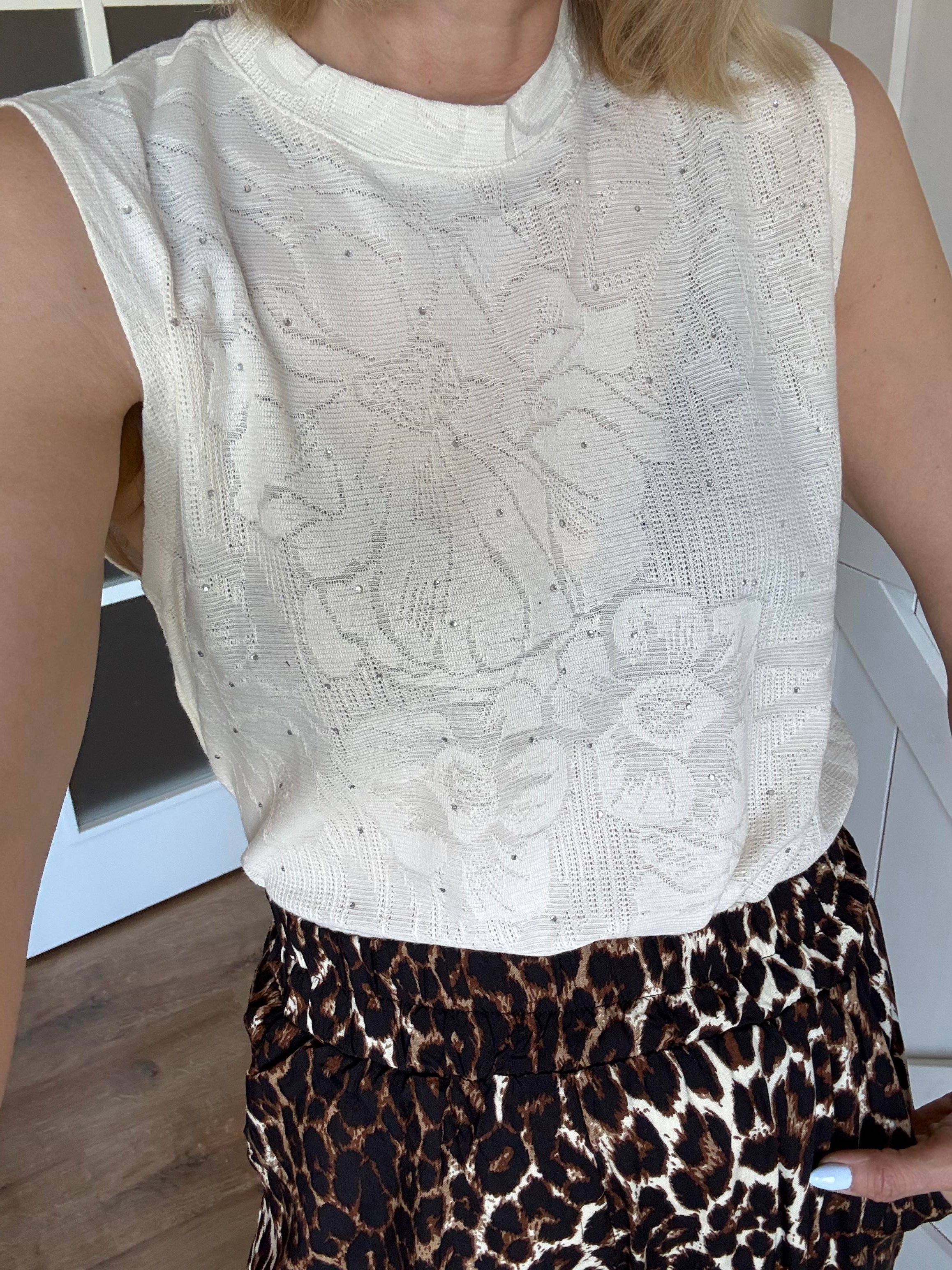 Ekru Taş İşlemeli Tshirt