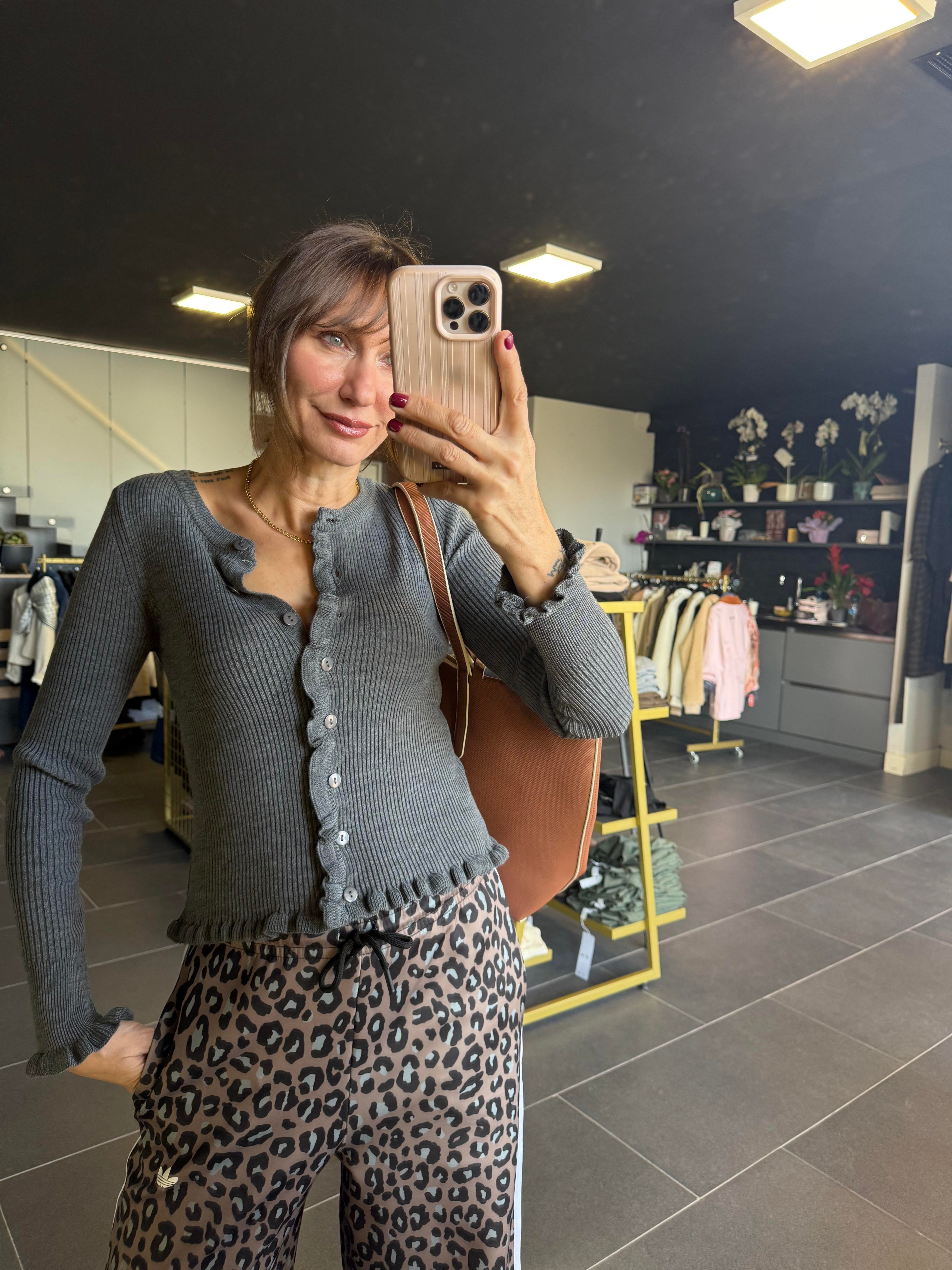 Fırfırlı Zr Gri Hırka