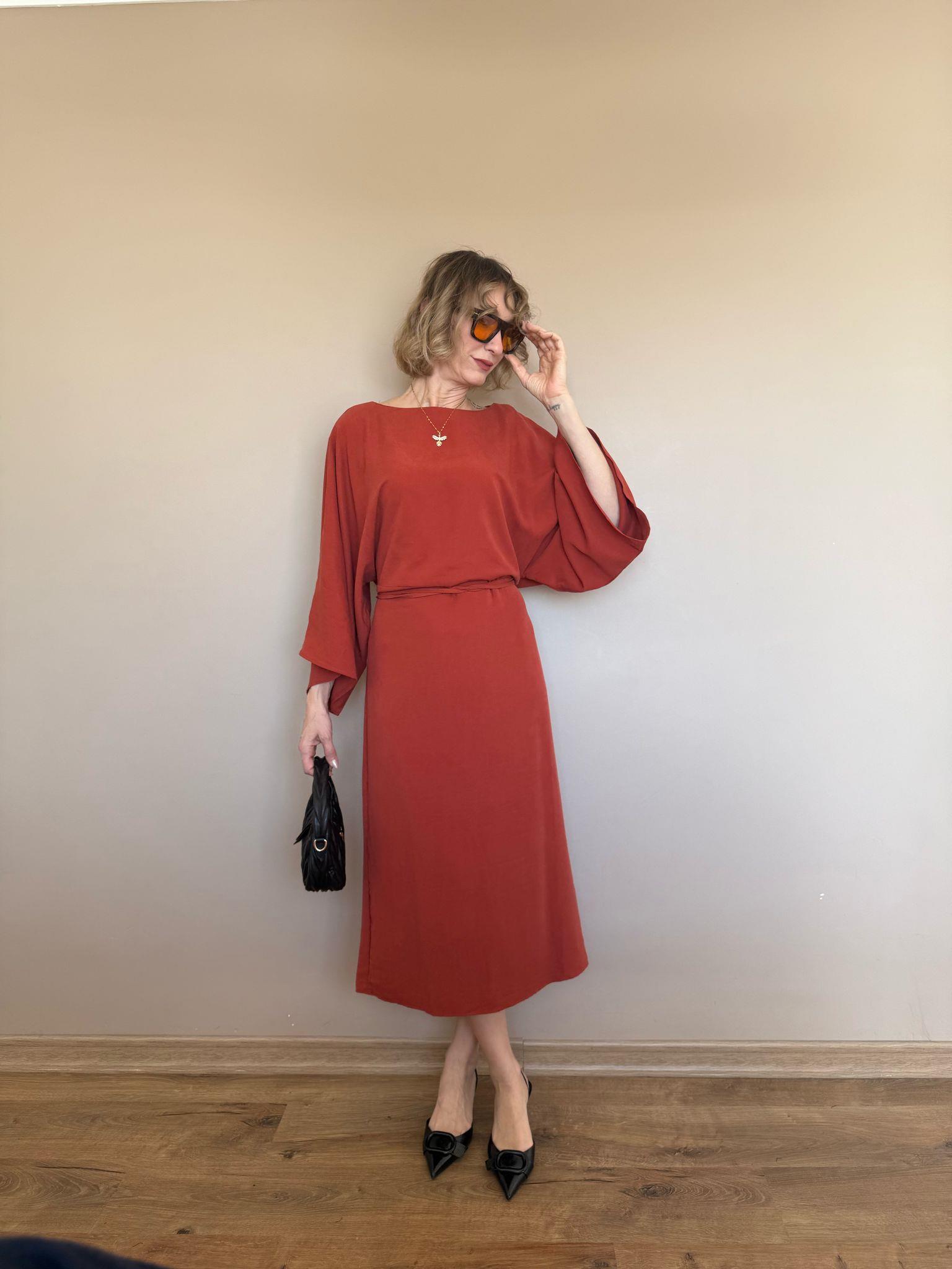 FLAİR Mi Kiremit Bel Büzdürme Ayarlamalı Yarasa Kol Elbise