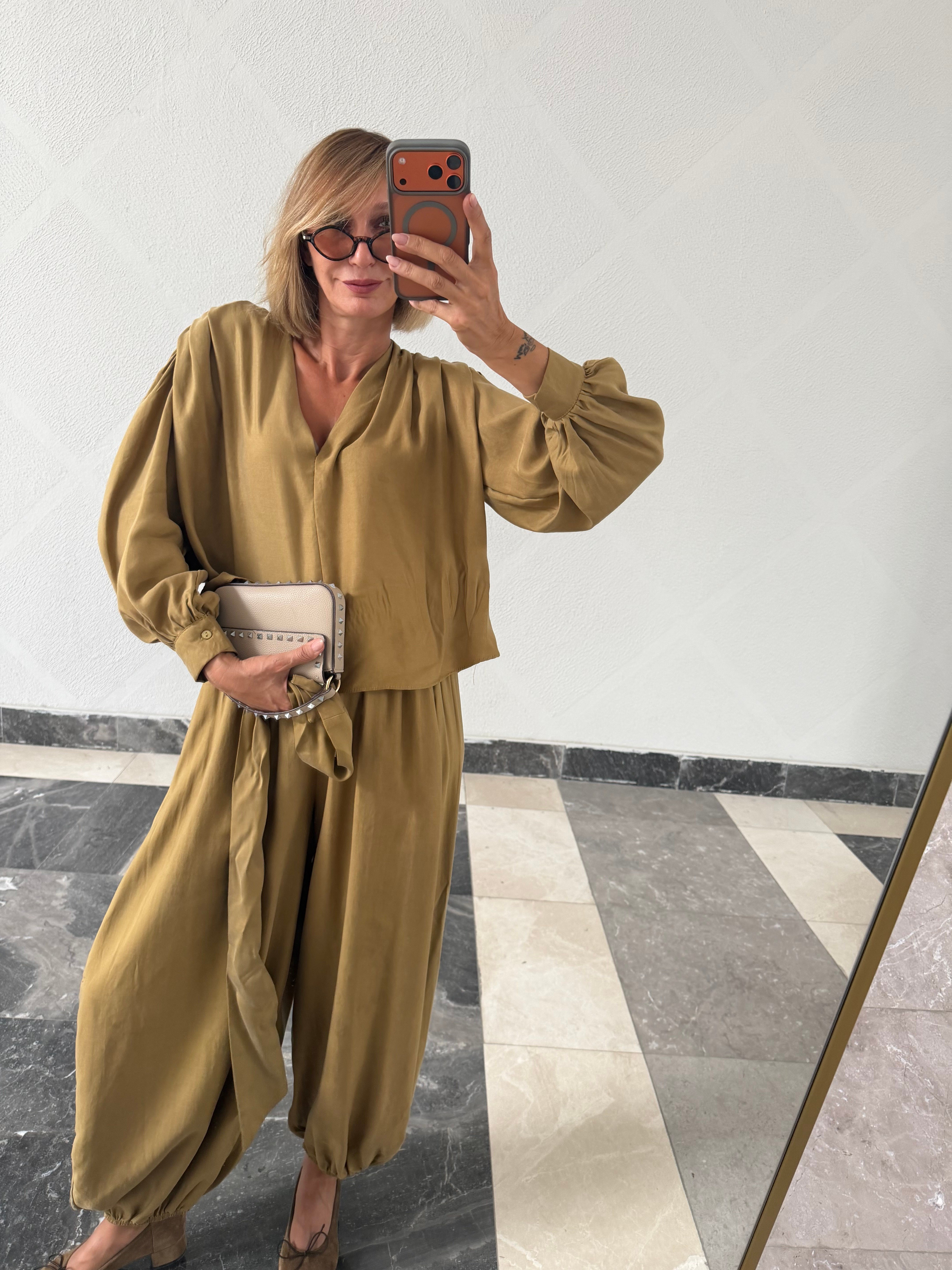 Fularlı Marilyn Hardal Bluz