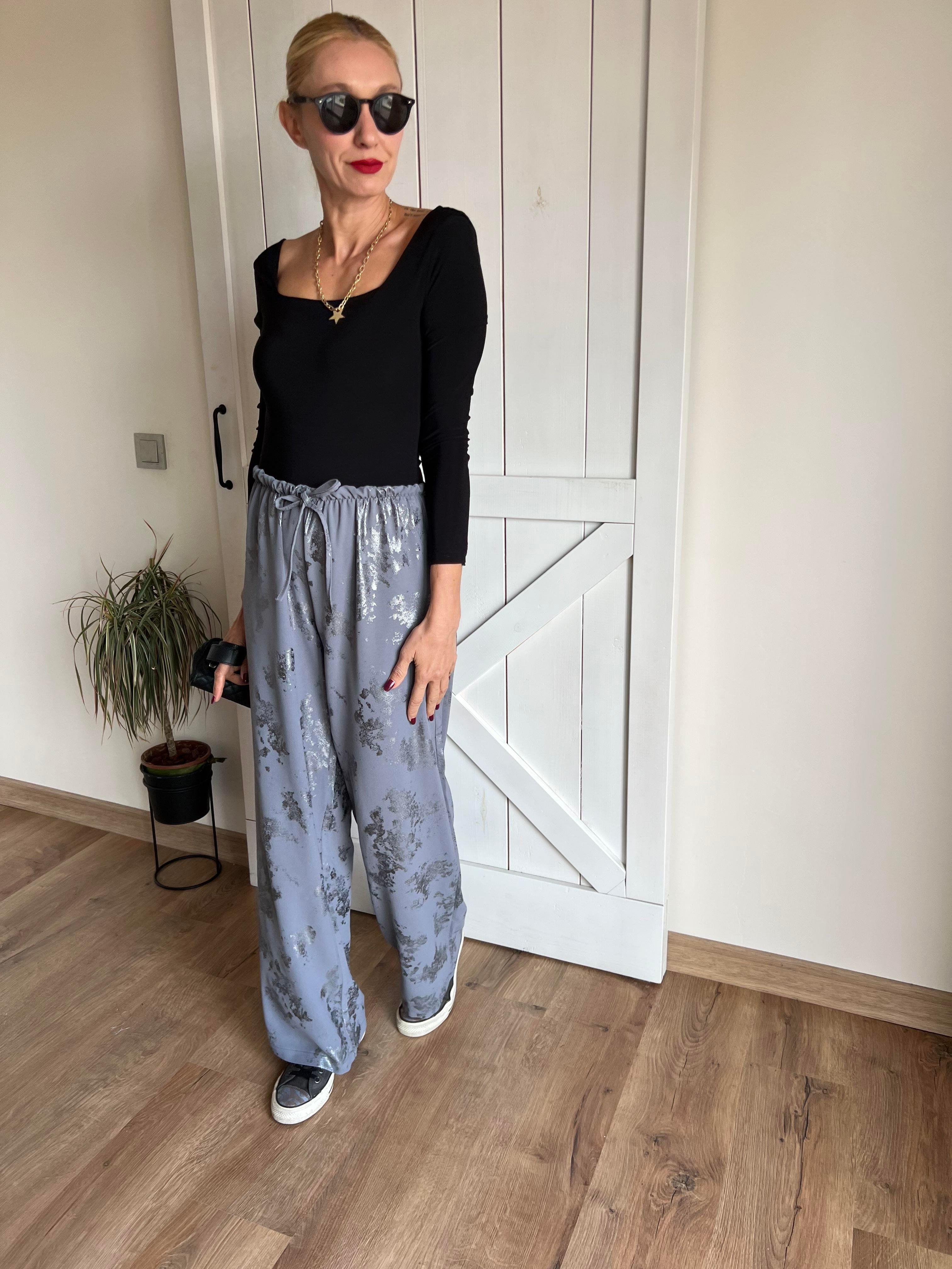 Gri Beli Lastikli Bağlamalı Varak Baskılı Palazzo Pantolon