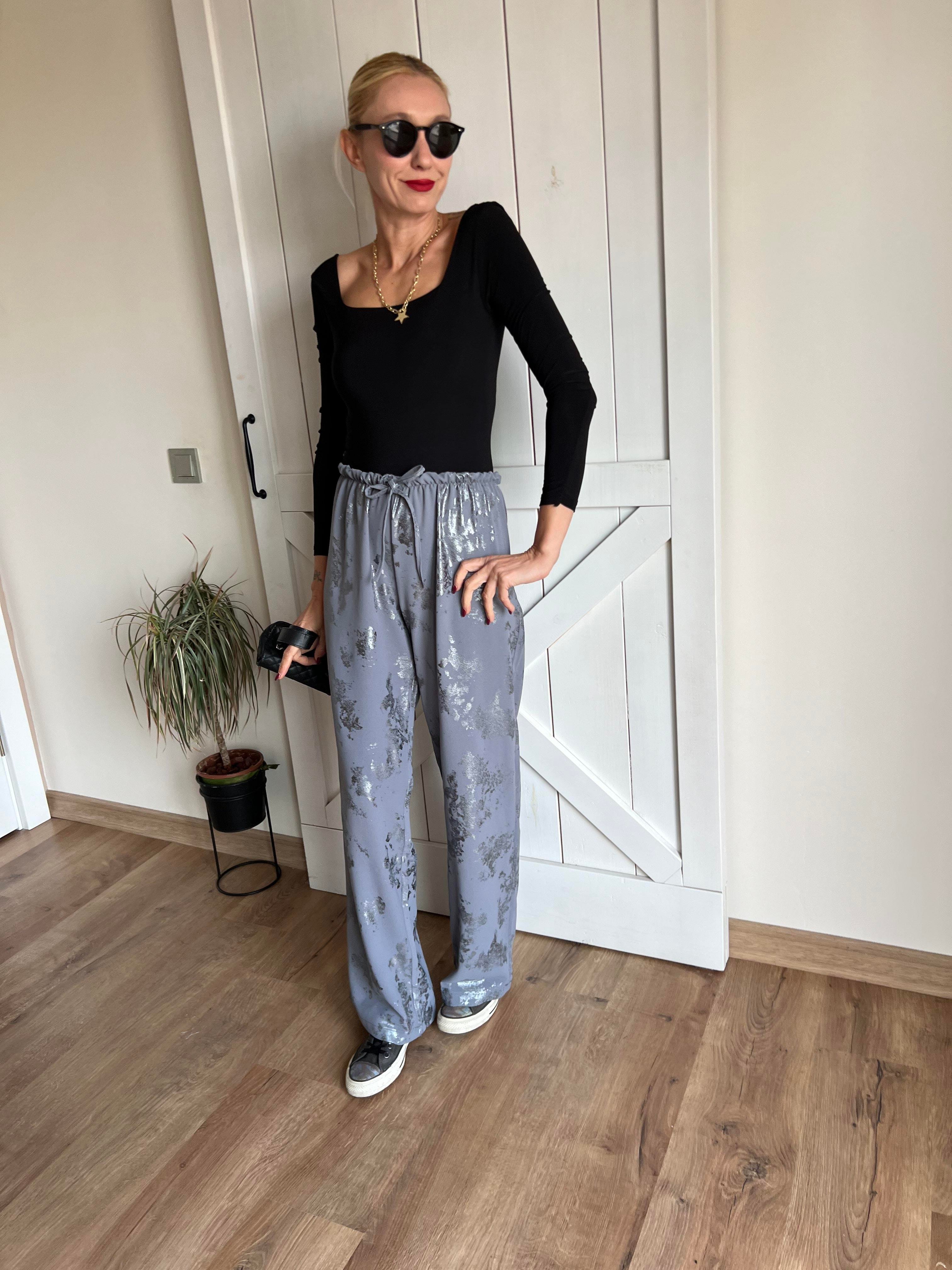 Gri Beli Lastikli Bağlamalı Varak Baskılı Palazzo Pantolon