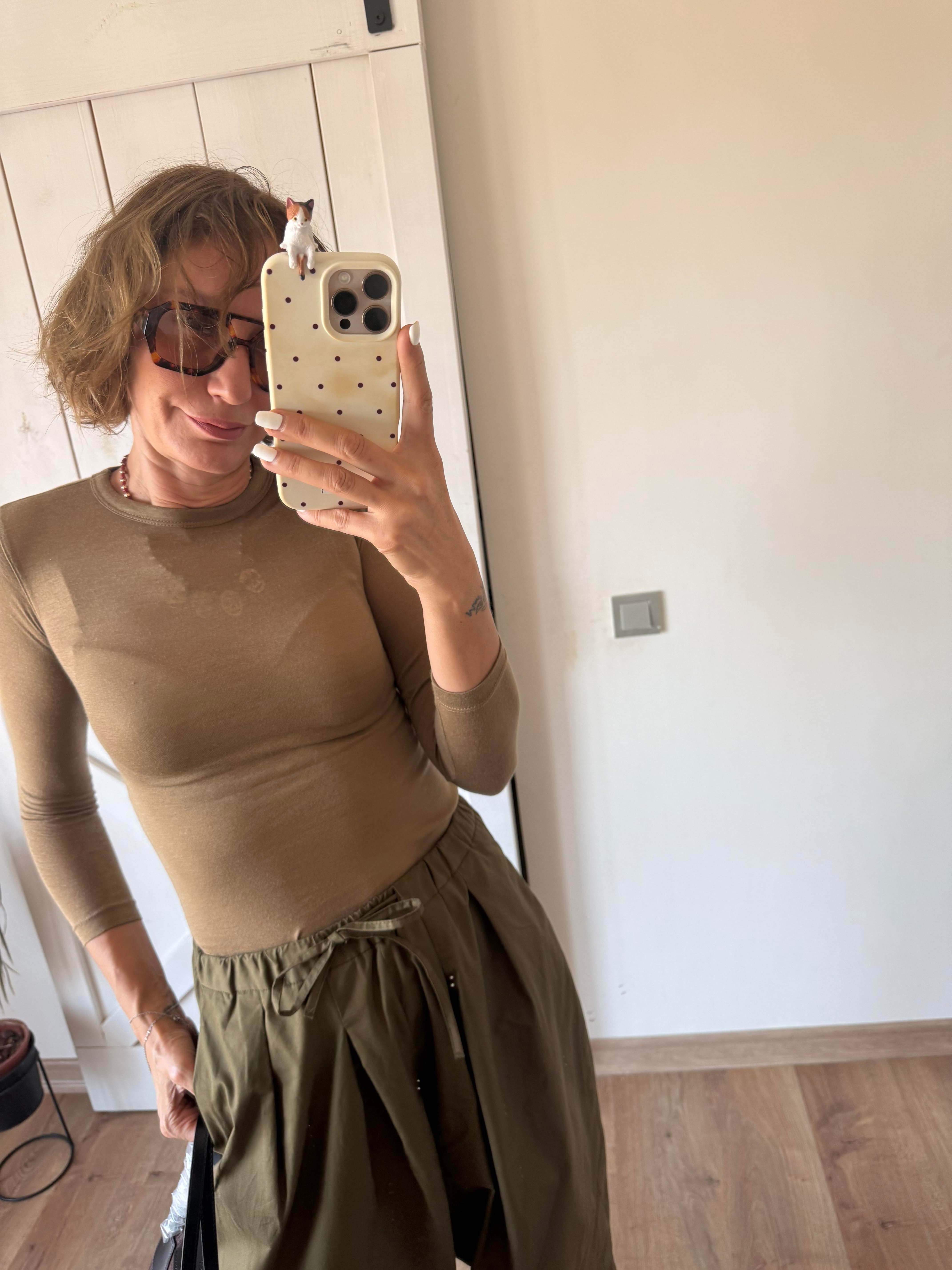 Haki Hafif Transparan Bluz