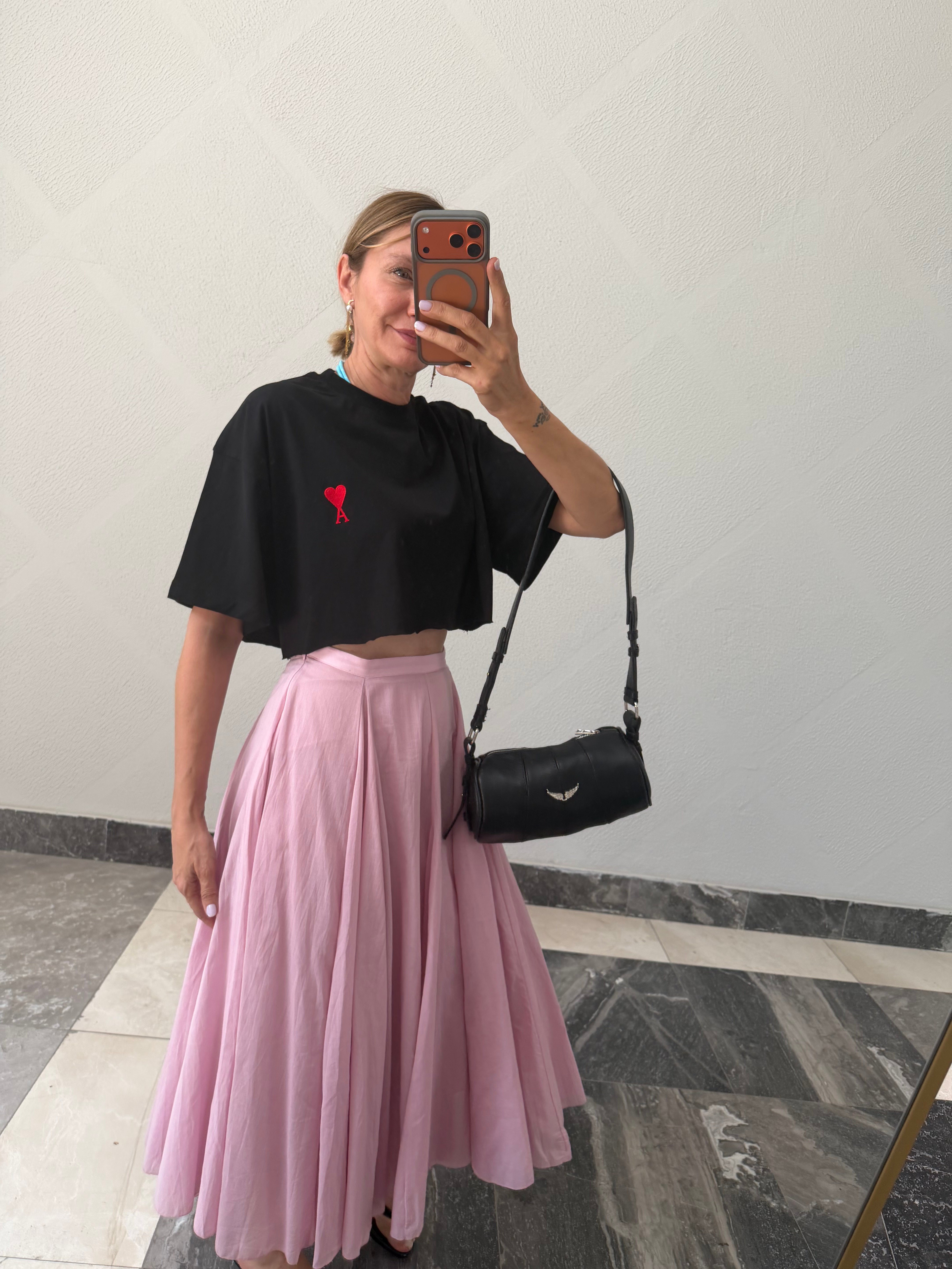 Heart Crop Tshirt Black