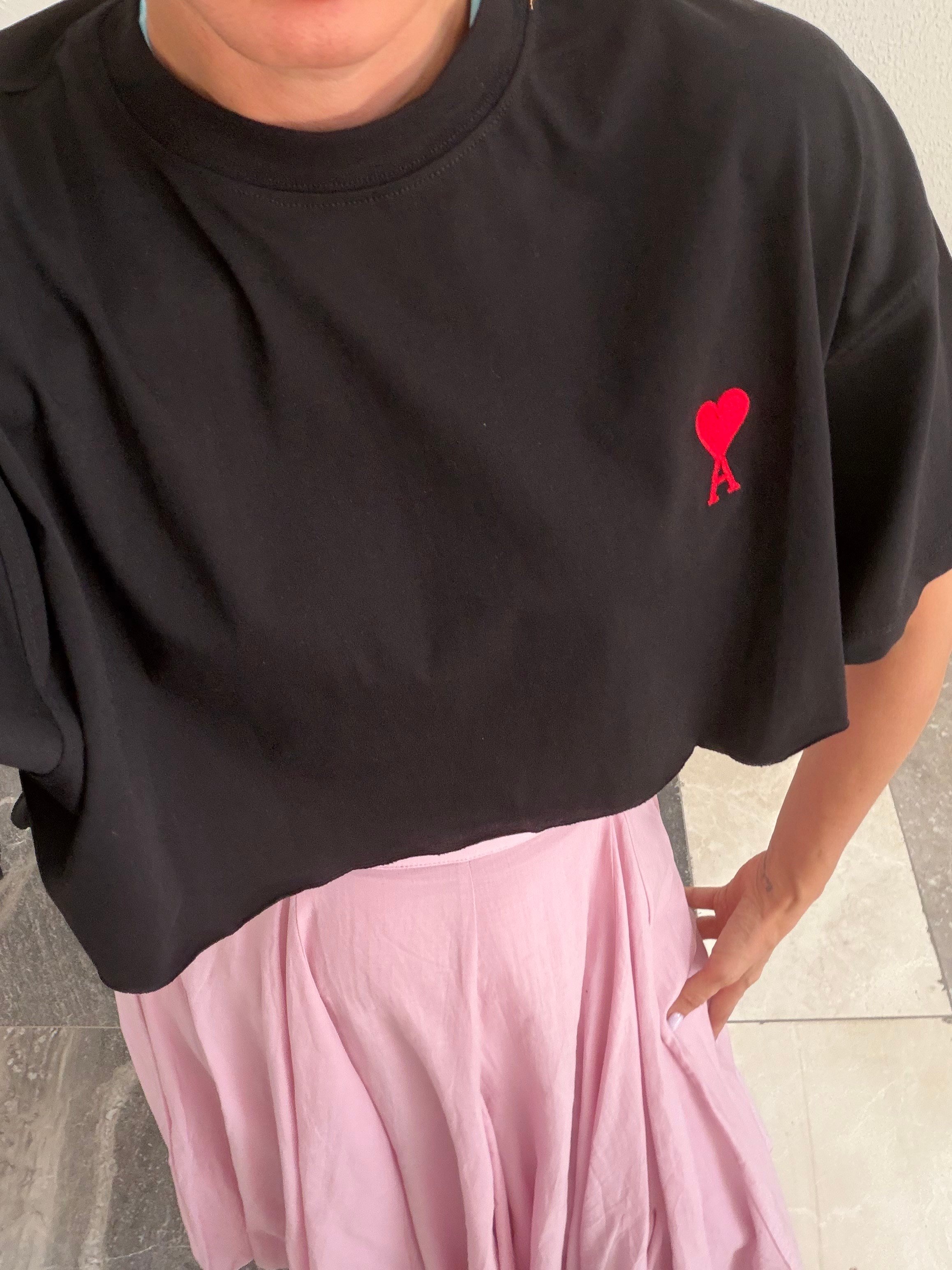 Heart Crop Tshirt Black