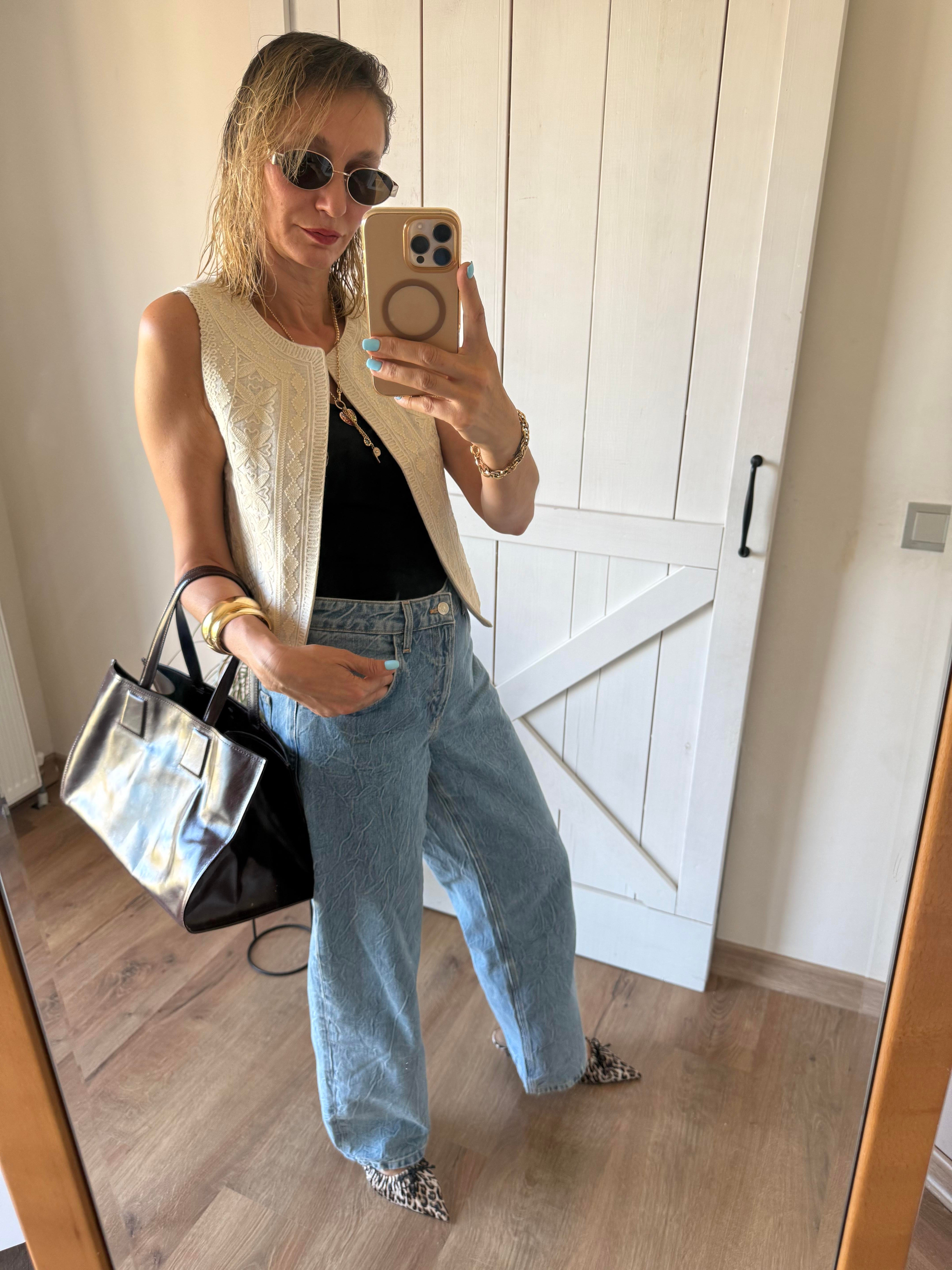 İşlemeli Keten Yelek