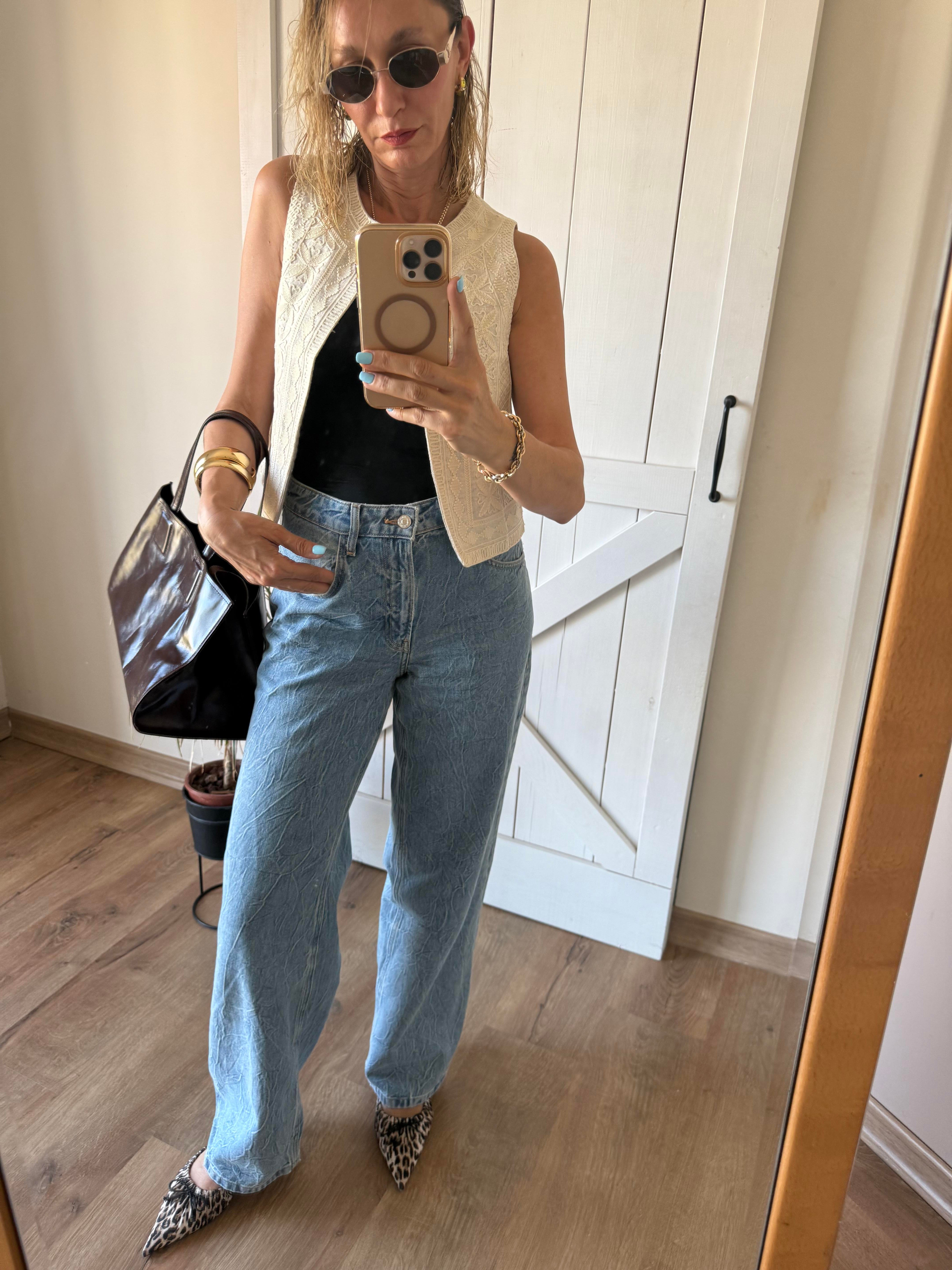 İşlemeli Keten Yelek