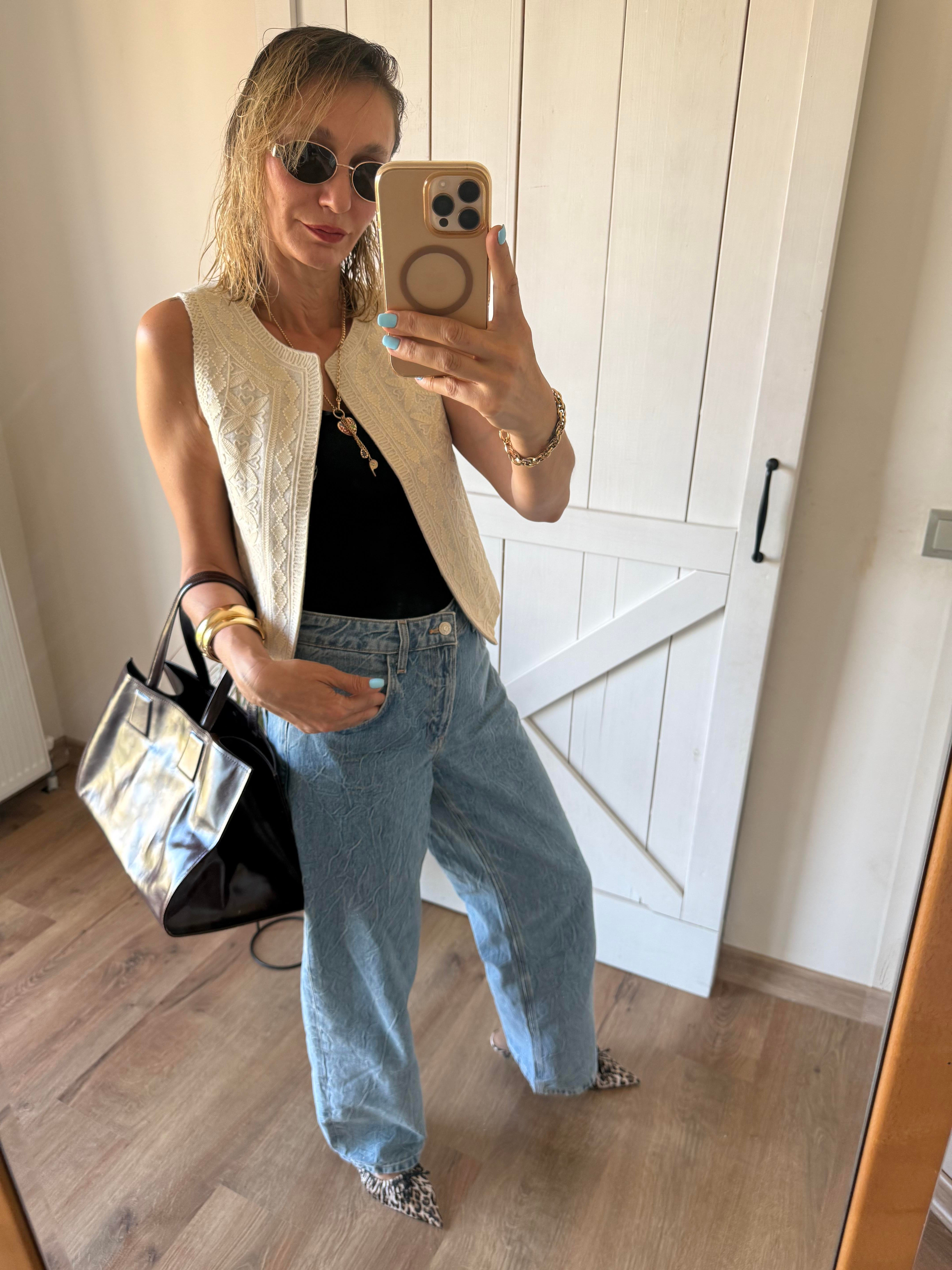 İşlemeli Keten Yelek