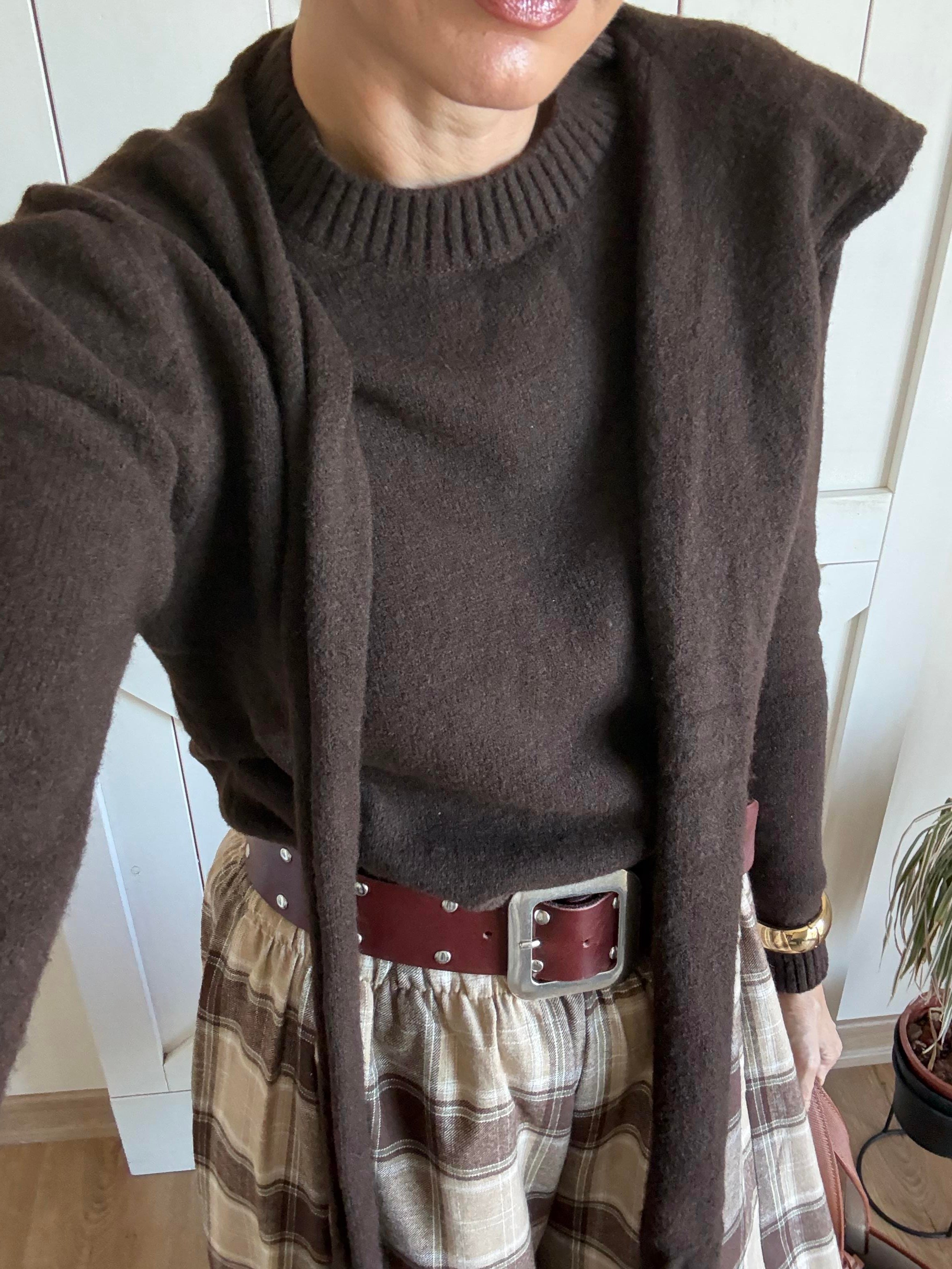 Kahve Atkı Detaylı Triko