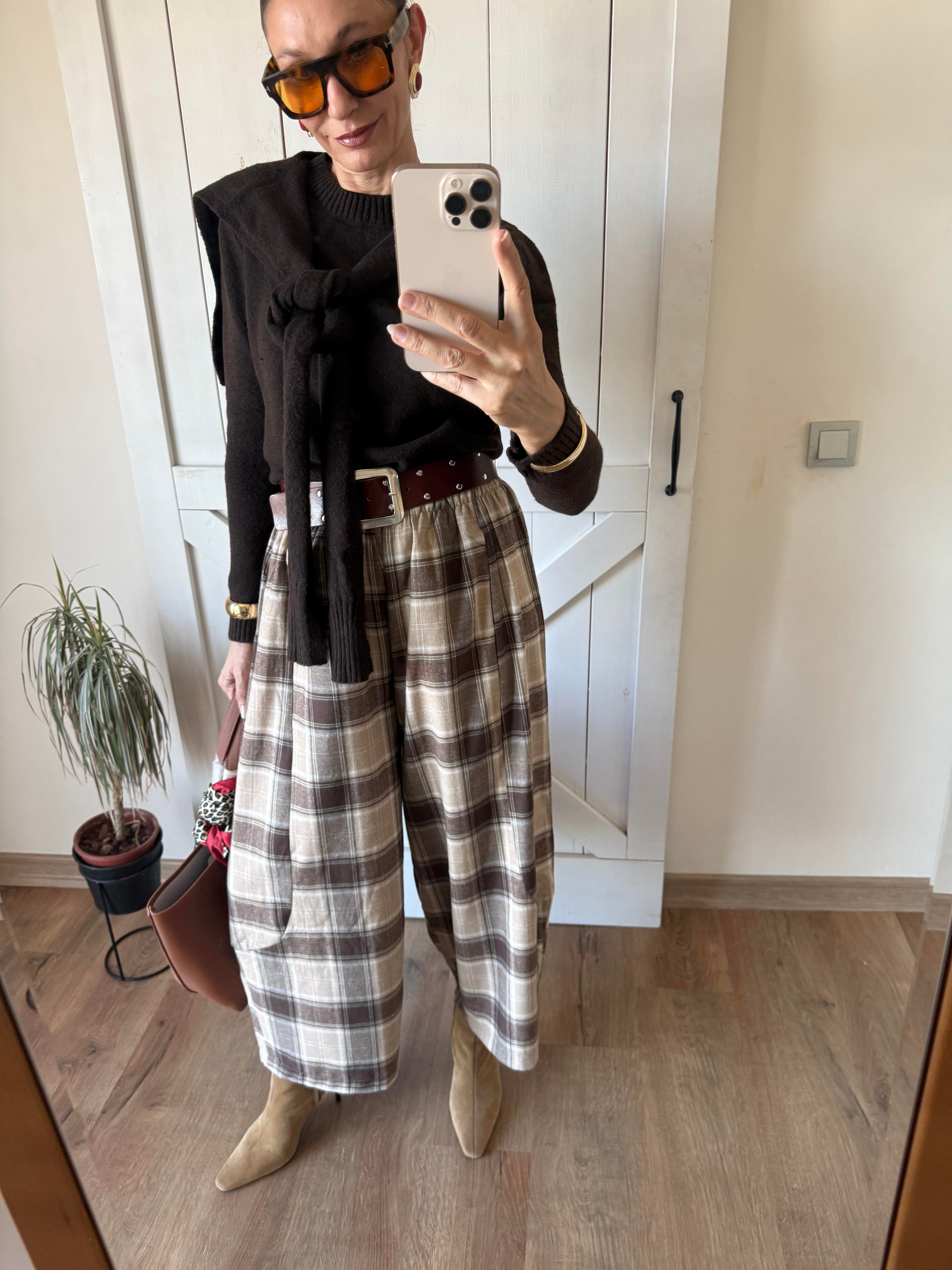 Kahve Atkı Detaylı Triko