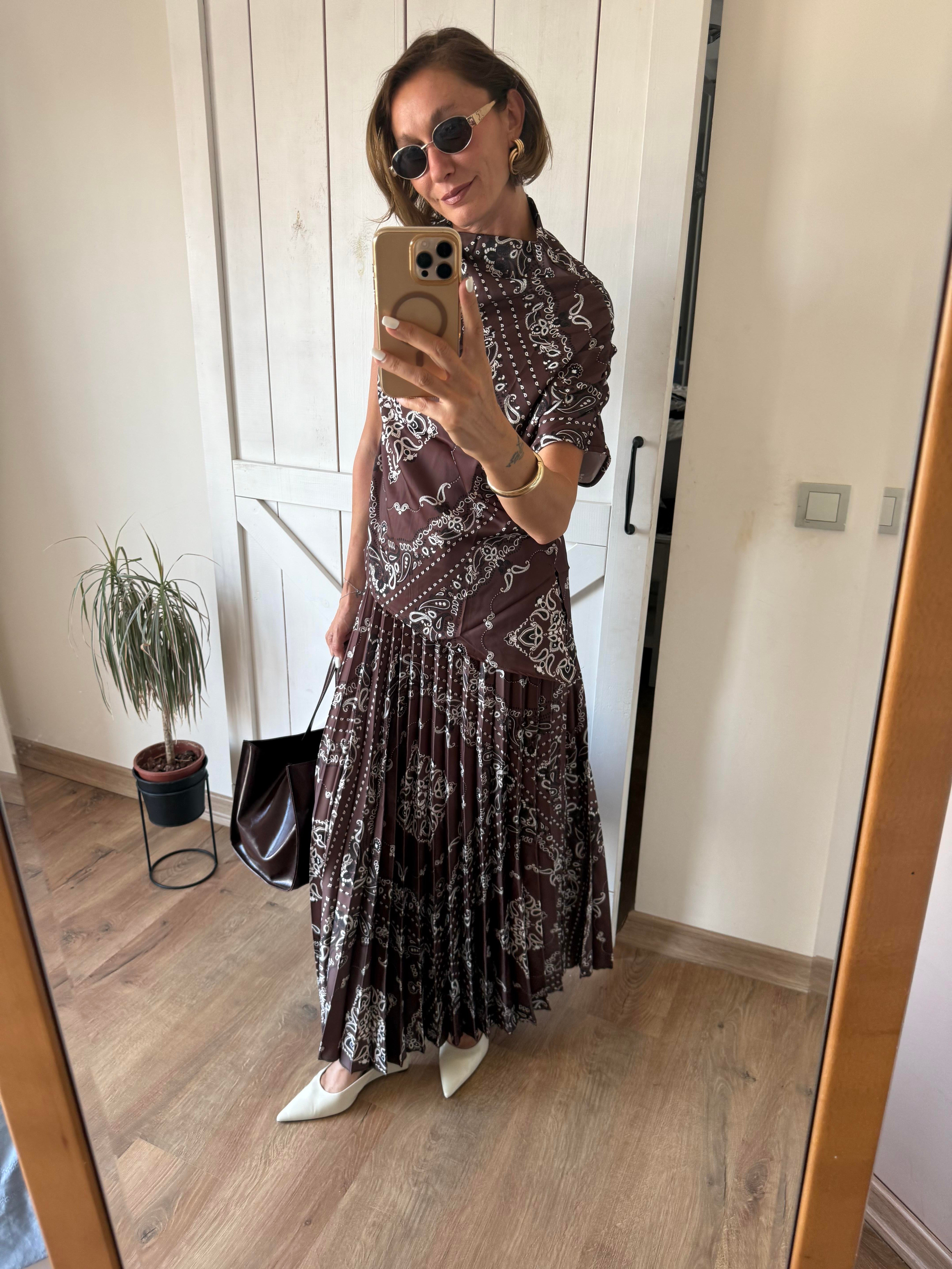 Kahve Şal Desen Asimetrik Kesim Bluz Saten Takım