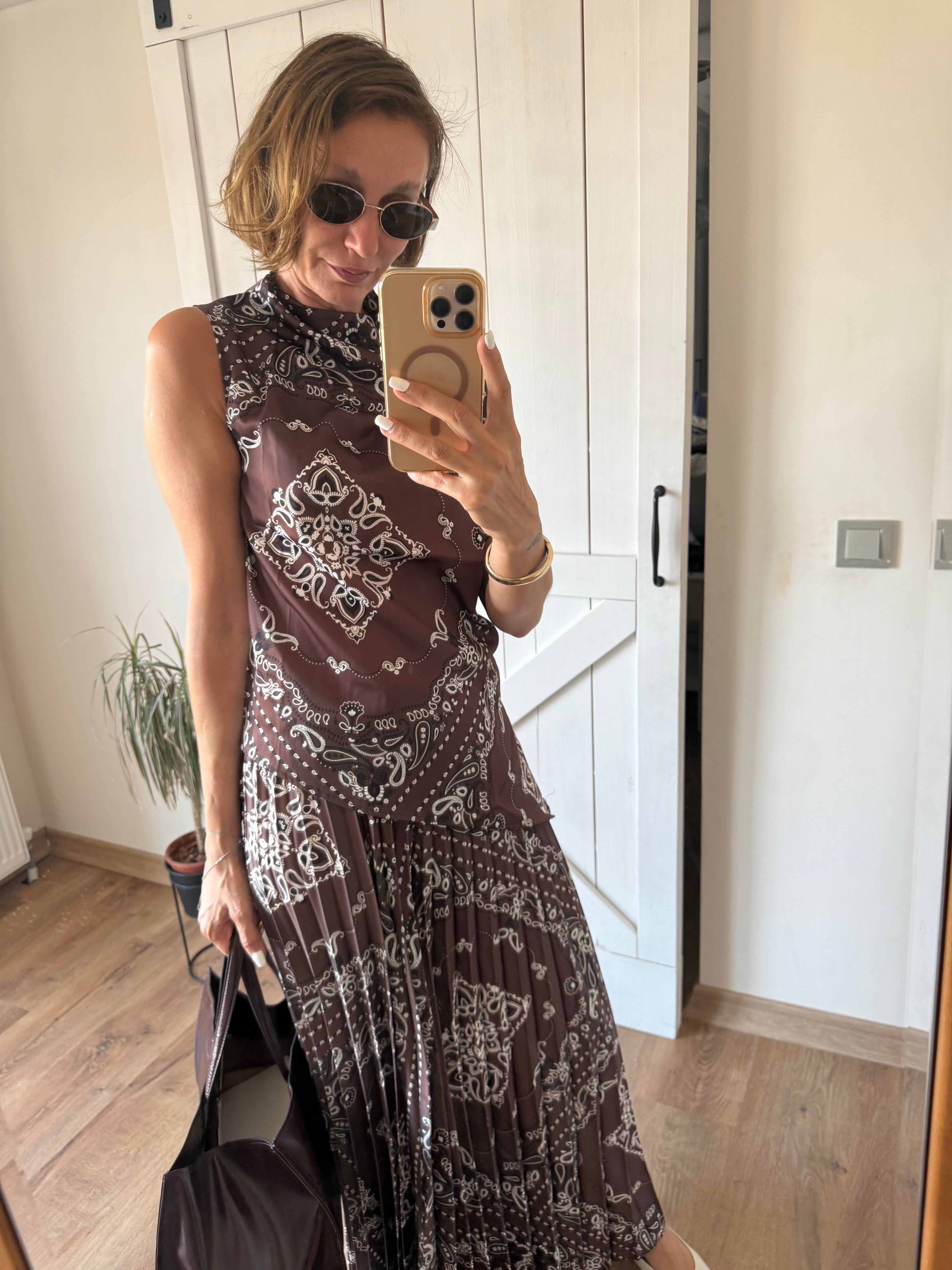 Kahve Şal Desen Asimetrik Kesim Bluz Saten Takım