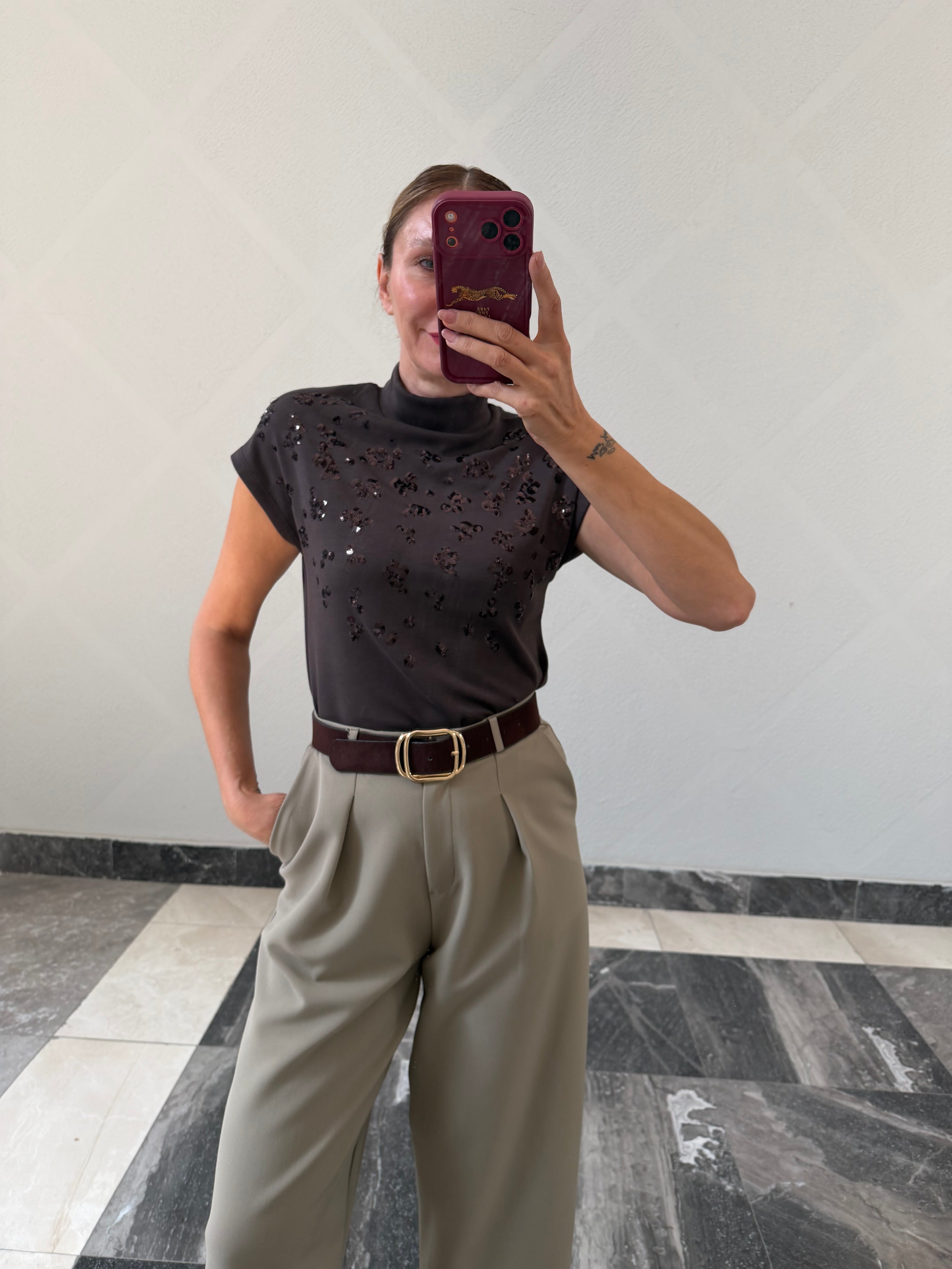 Kahve Work Çiçek Pullu Dik Yaka Bluz 