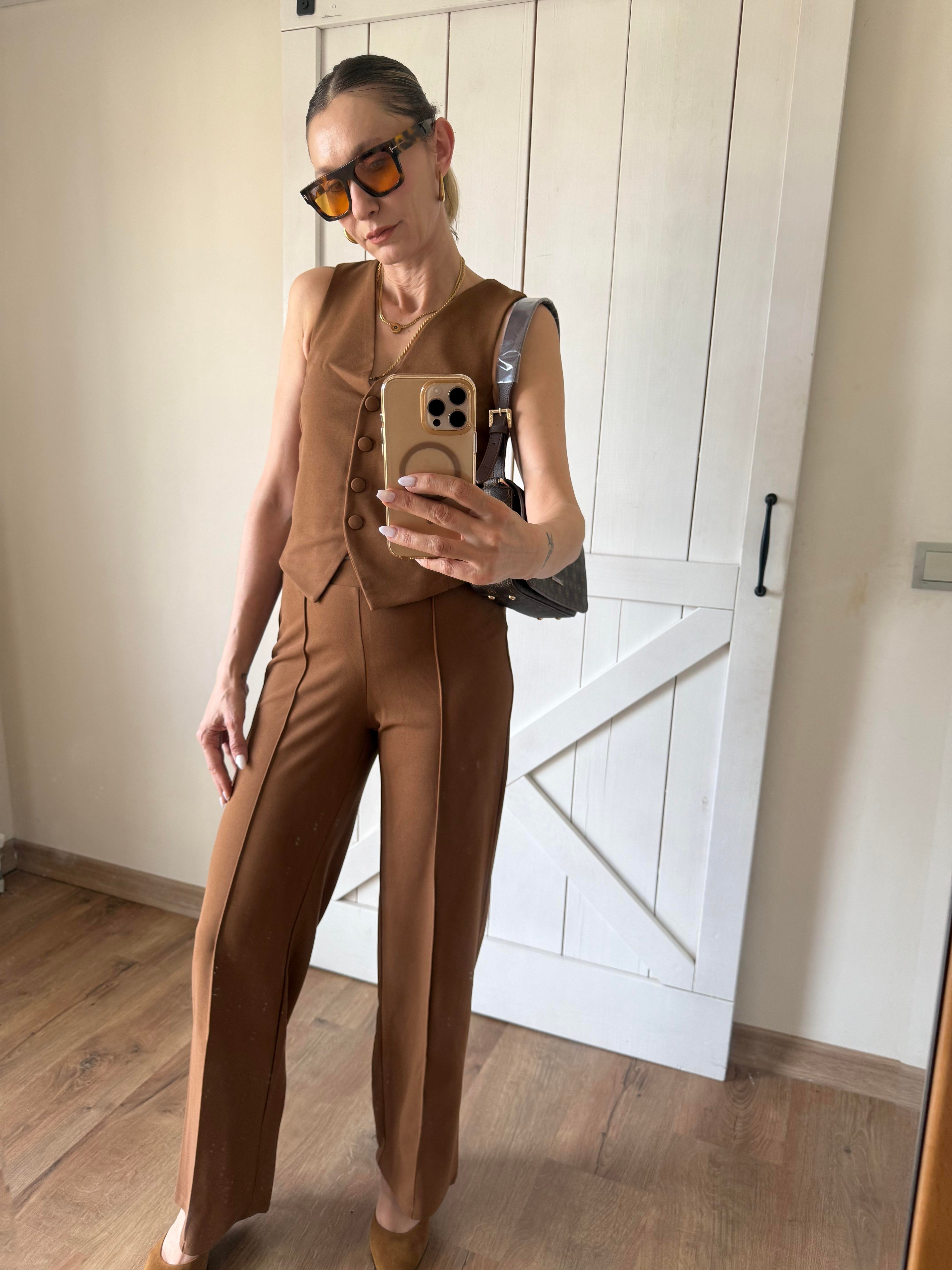 Kahve Yelekli Takım