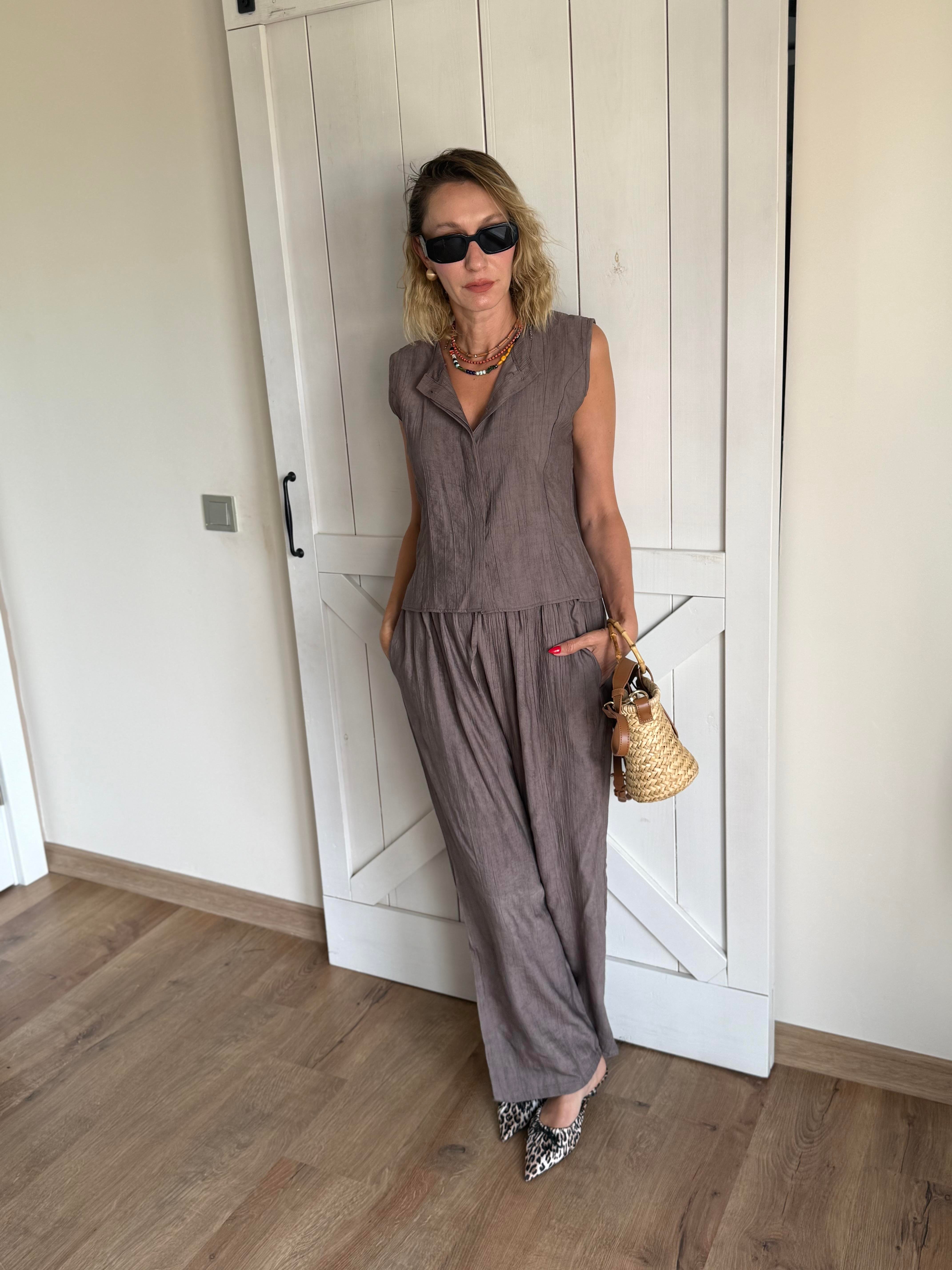 Kahverengi Patlı Yelek Pantolon Takım