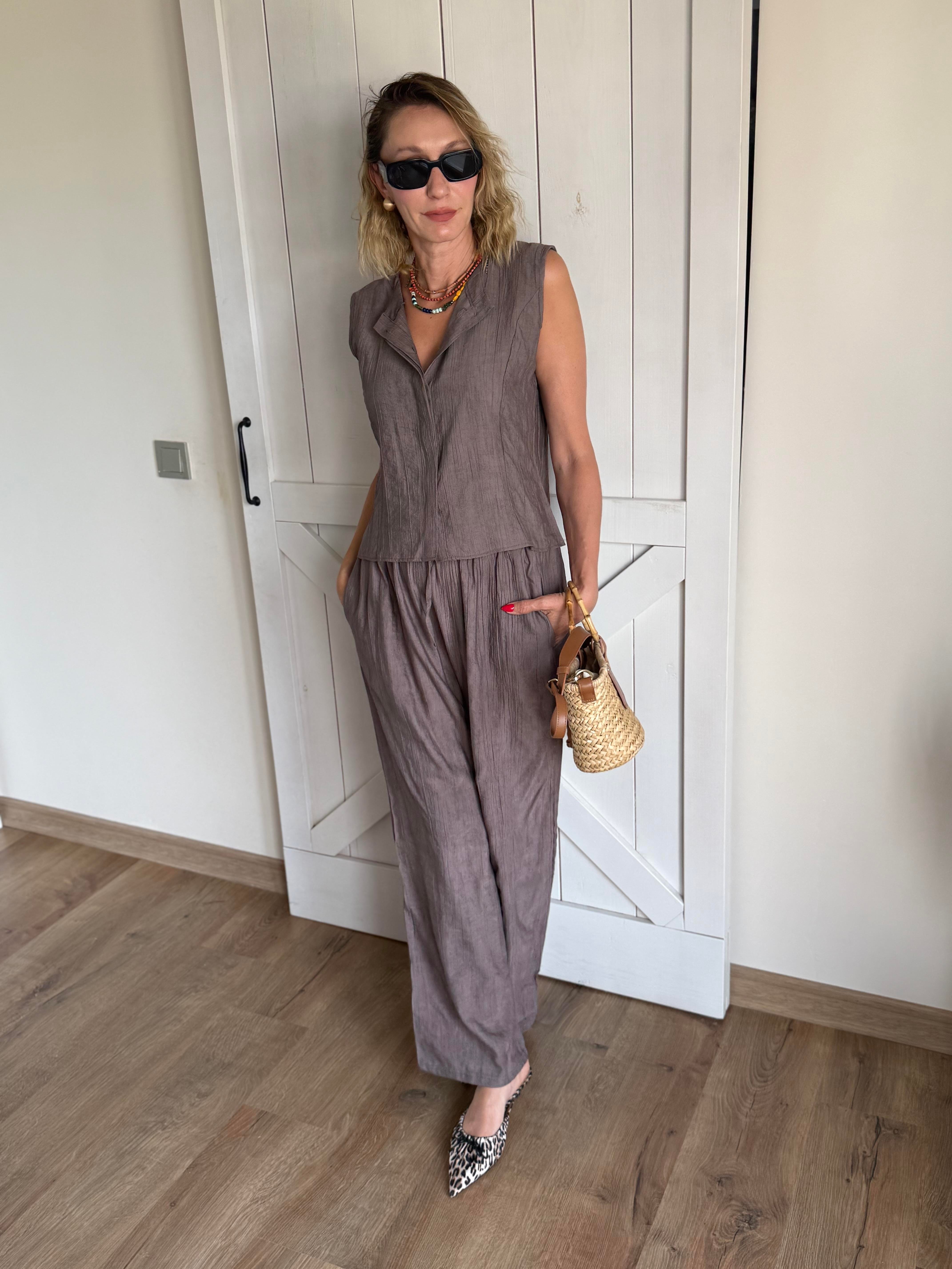 Kahverengi Patlı Yelek Pantolon Takım