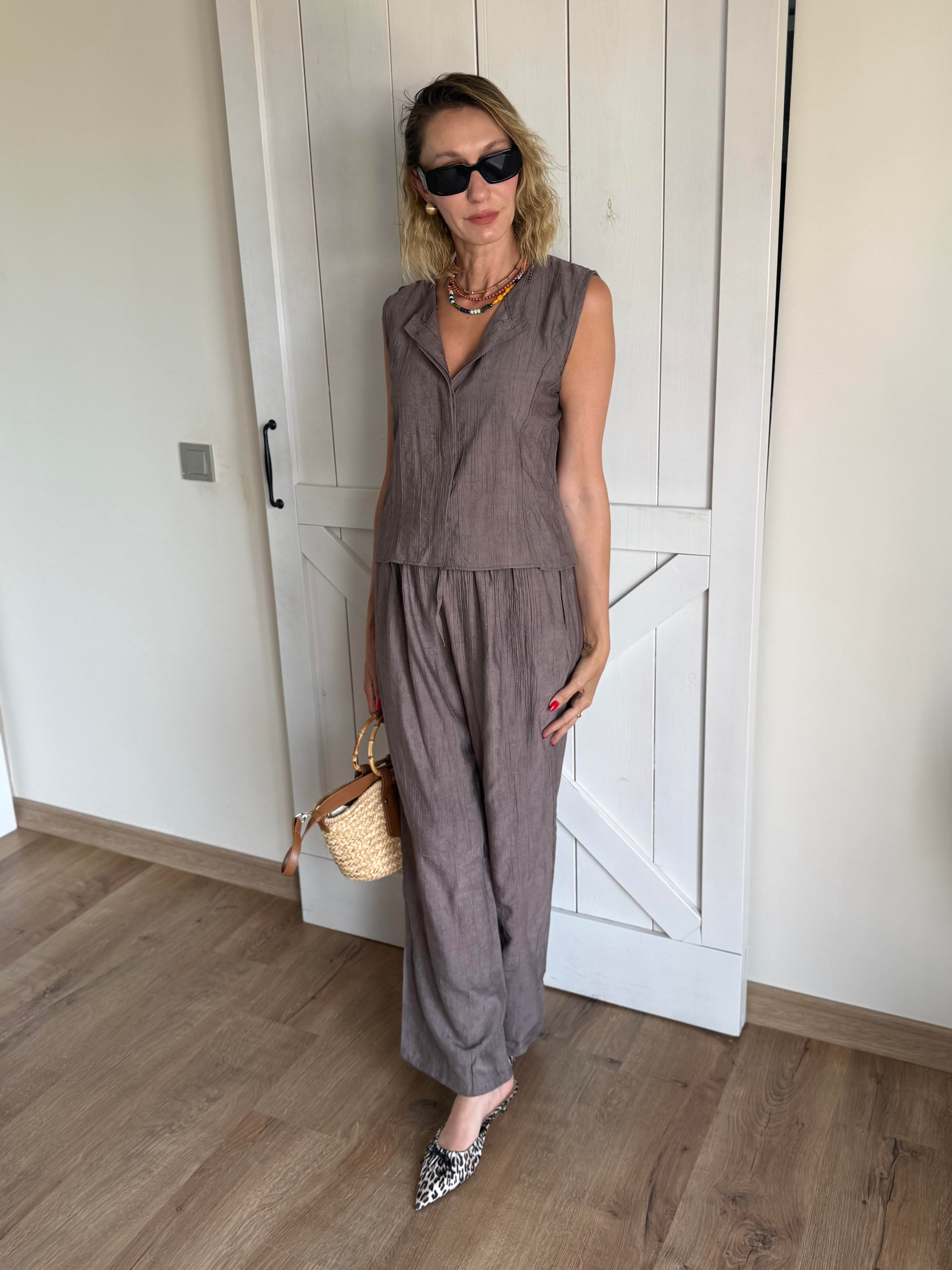 Kahverengi Patlı Yelek Pantolon Takım