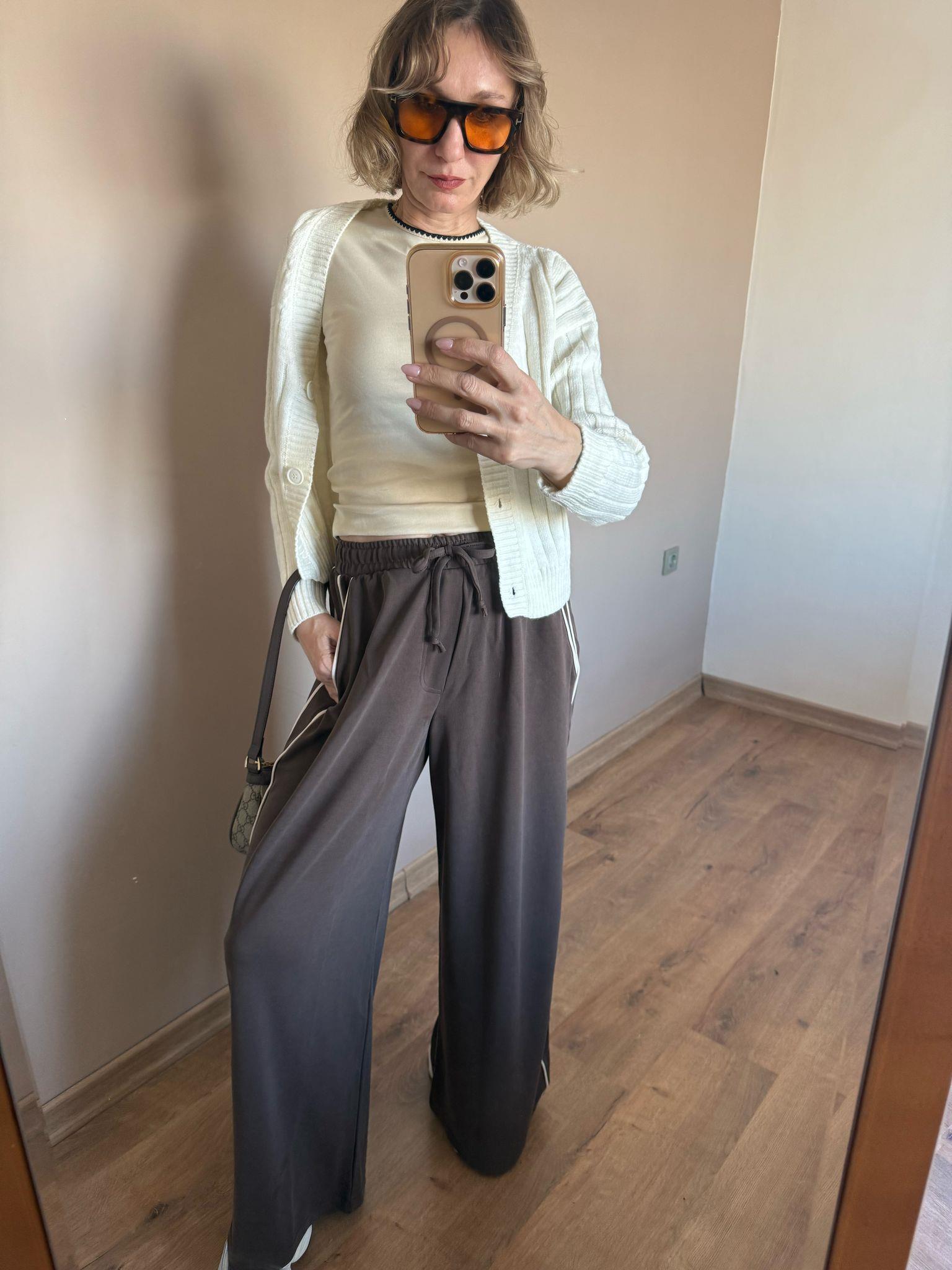 Kahverengi Yandan Gipe Detaylı Beli Lastikli Bol Paça Pantolon