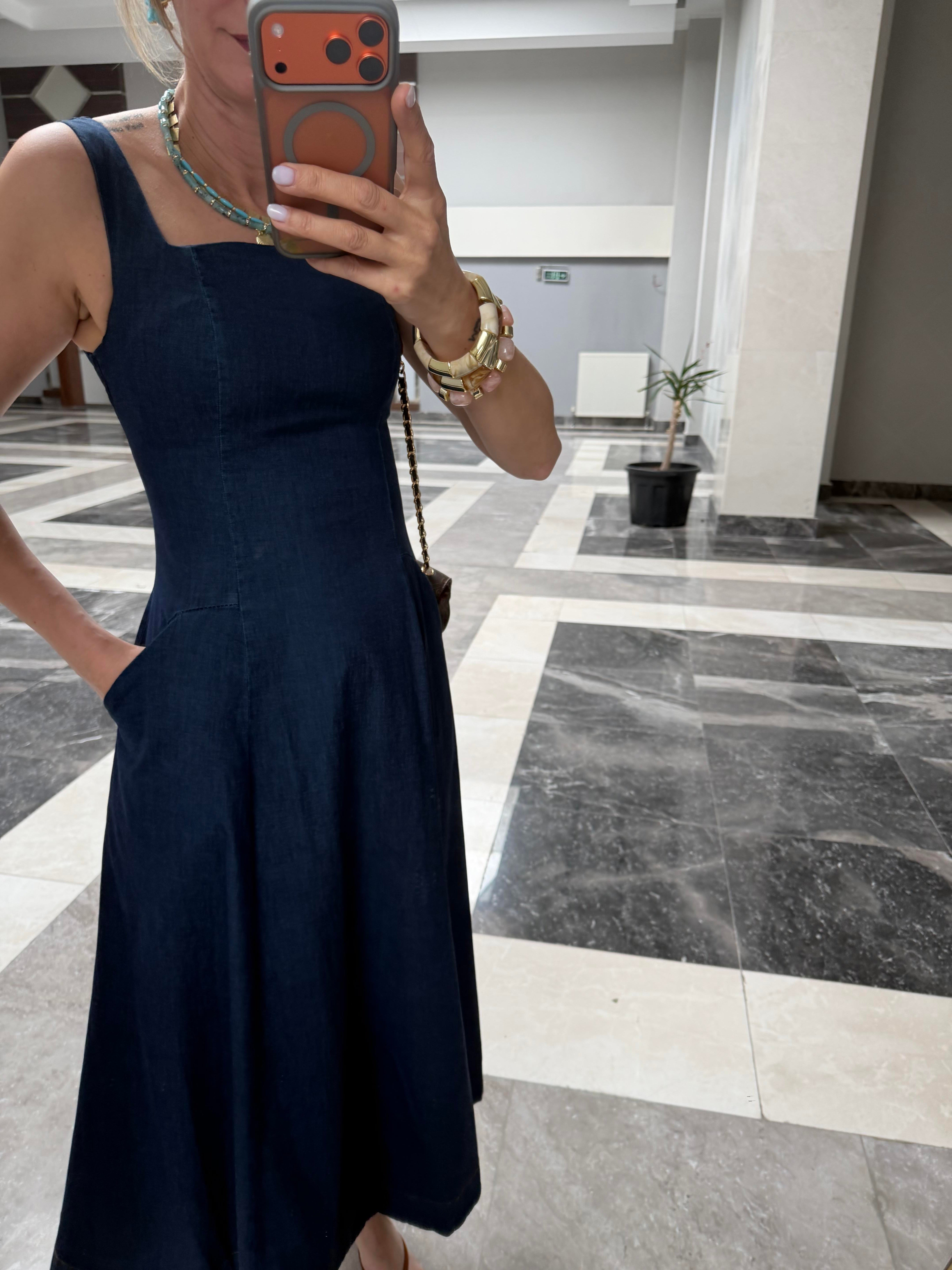 Kare Yaka Denim Görünümlü Elbise