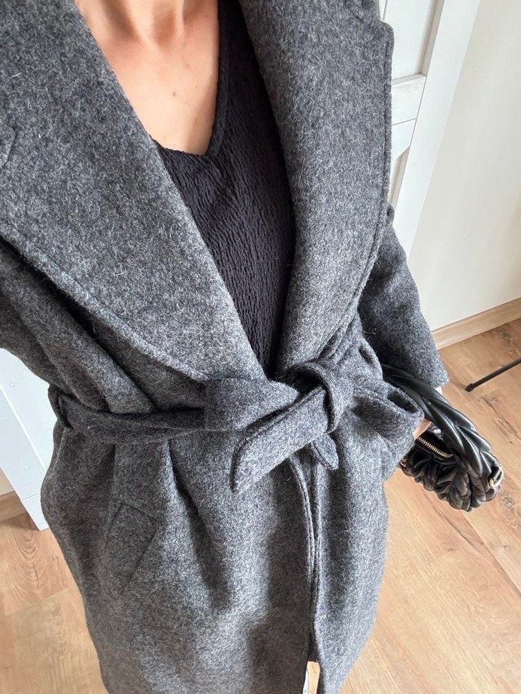 Kaşe Keçe Gri Kuşak Detaylı Uzun Kaban