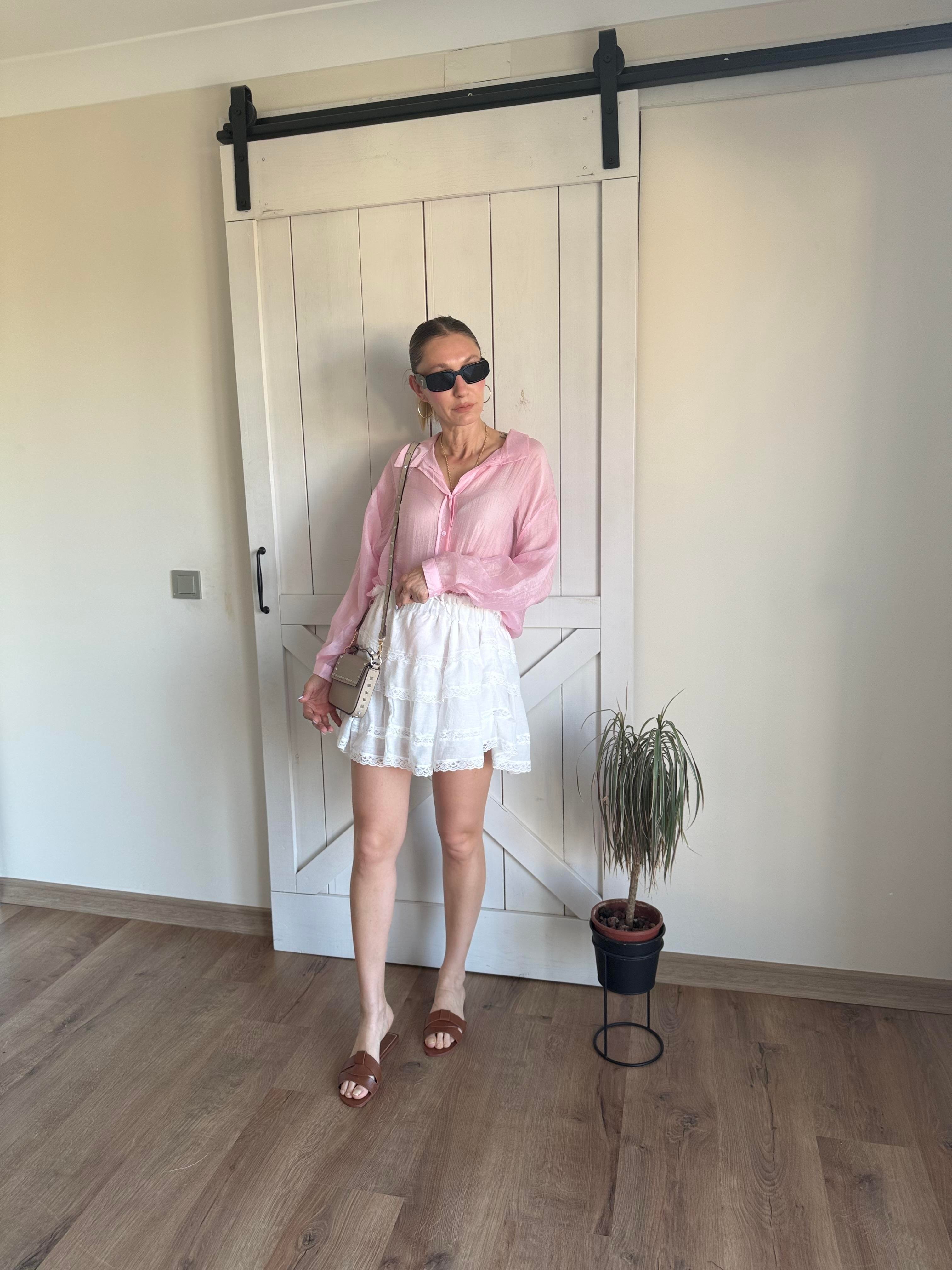 Katlı Mini Beyaz Dantelli Etek