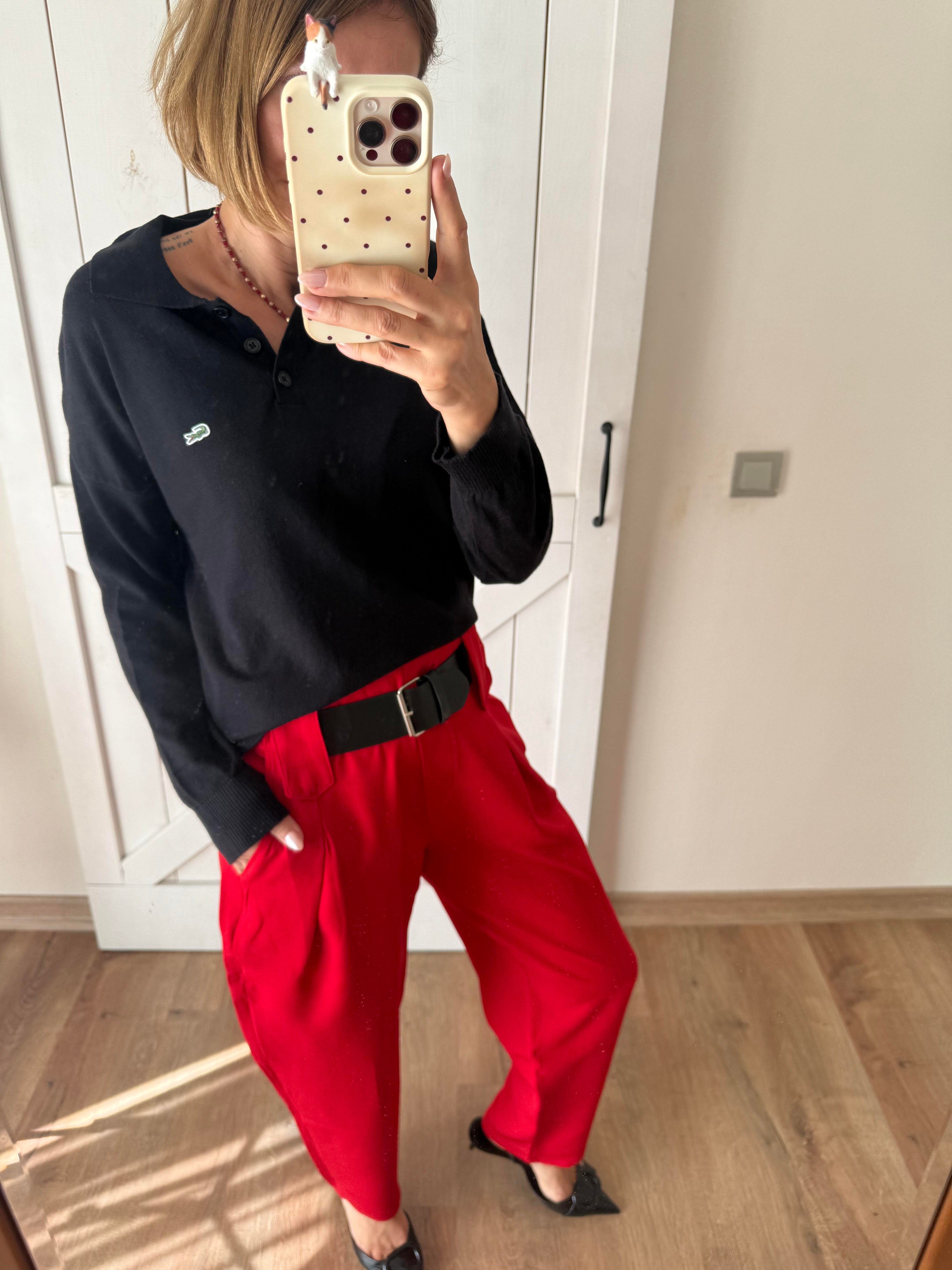 Kemer Detaylı Kırmızı Pantolon