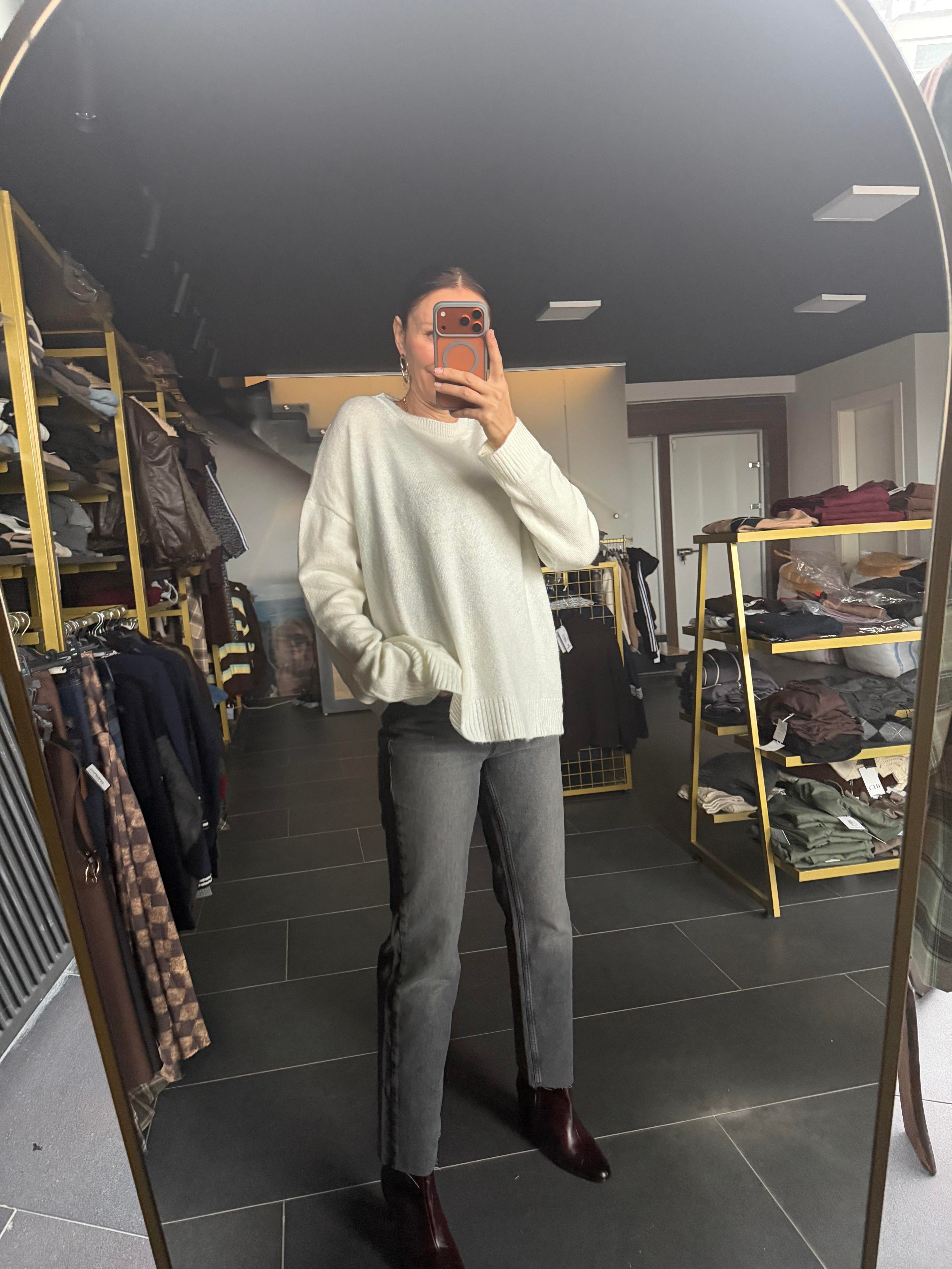 Kırık Beyaz Basic Salaş Kazak