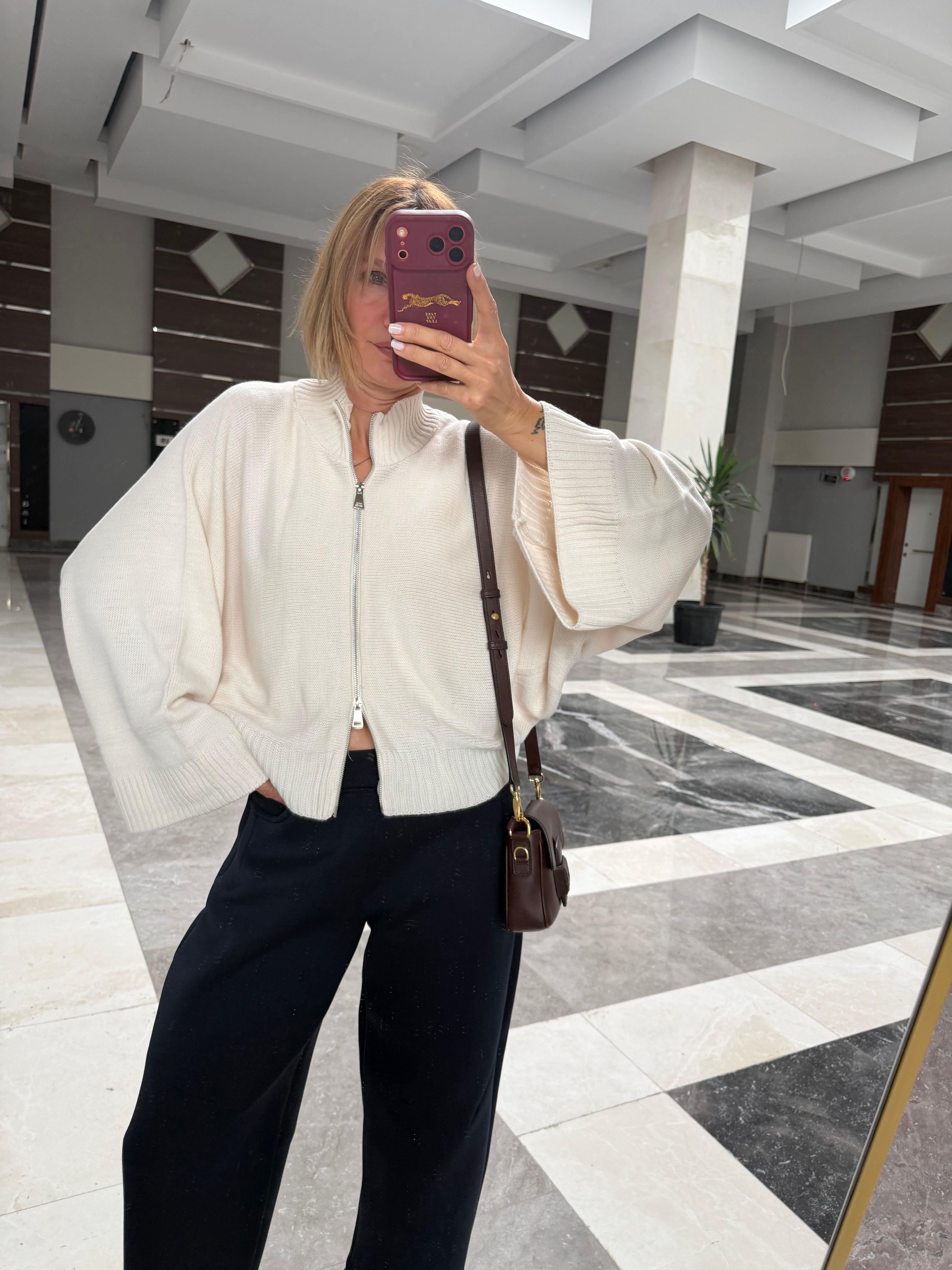 Kırık Beyaz Çift Fermuarlı Hırka