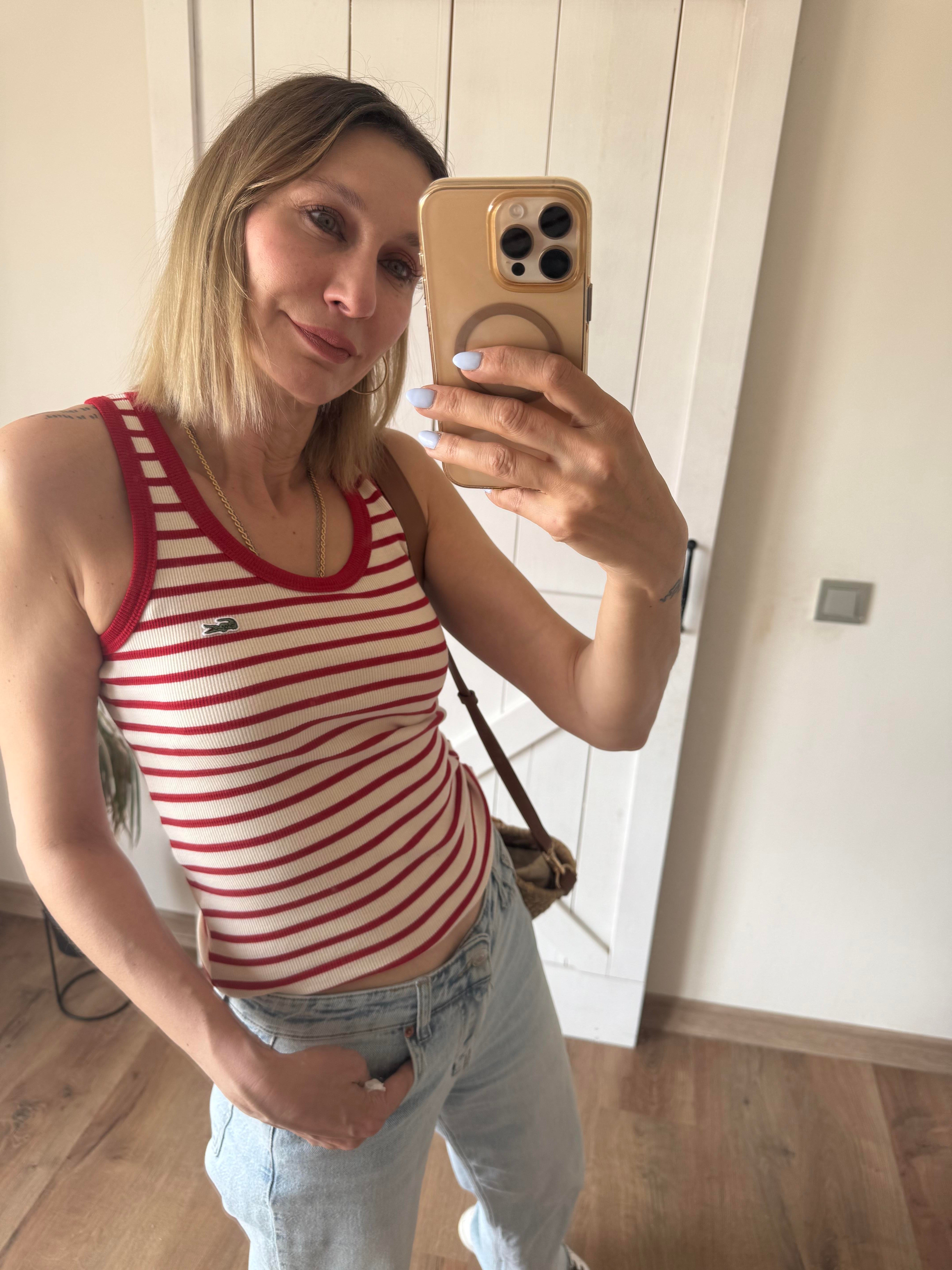 Kırmızı Çizgili Hırka