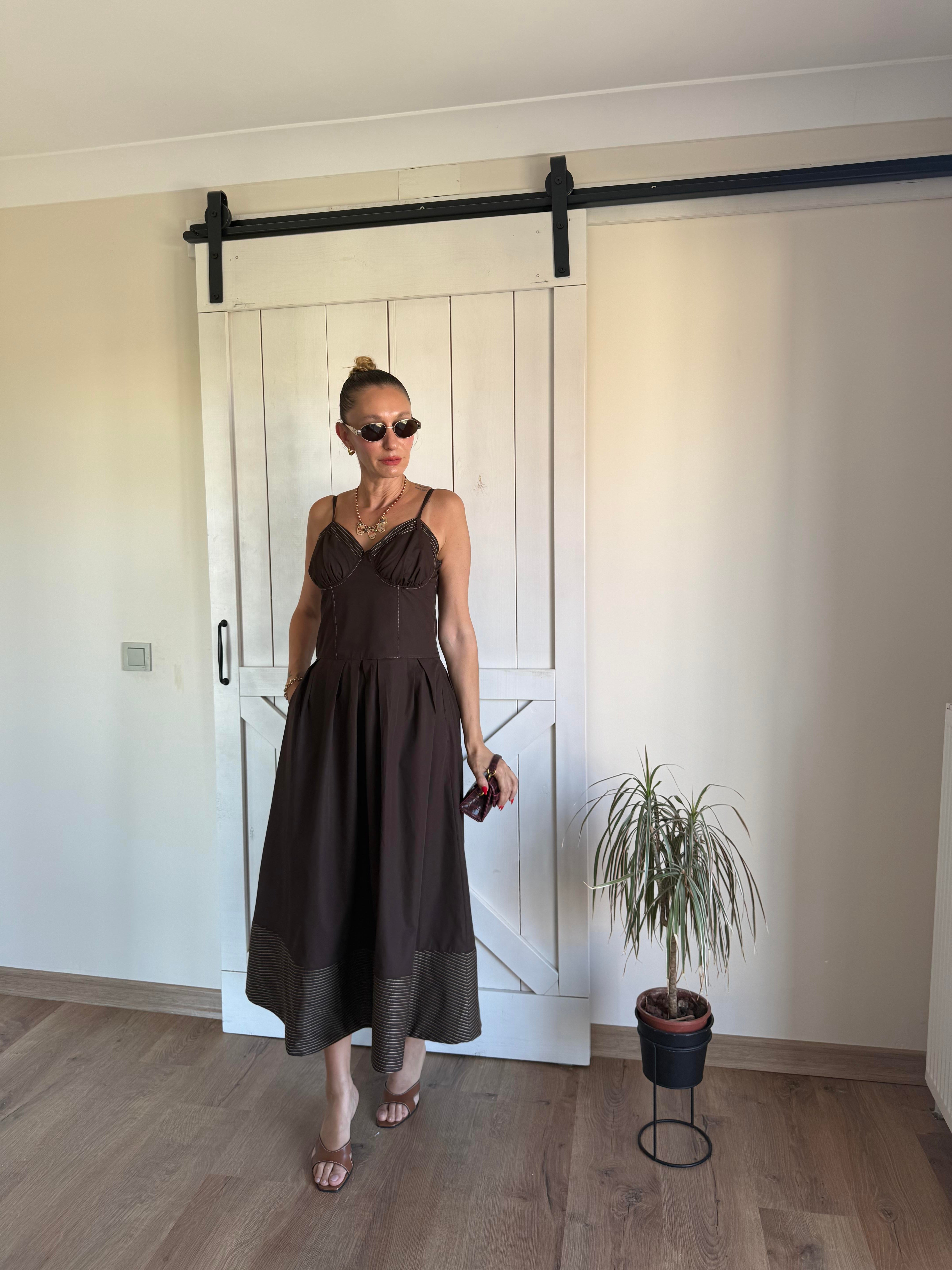 Kontrast Dikişli İp Askılı Elbise