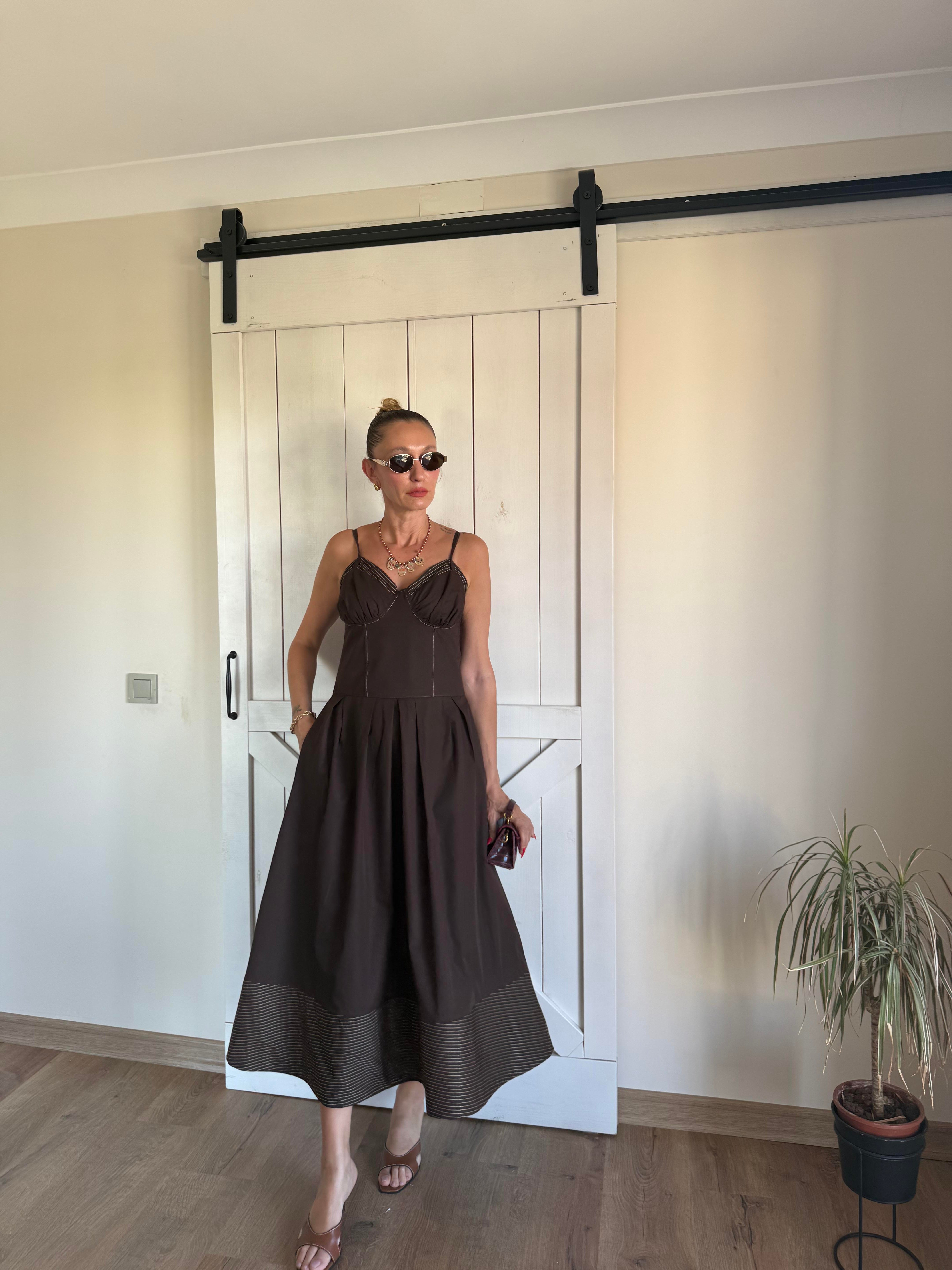 Kontrast Dikişli İp Askılı Elbise